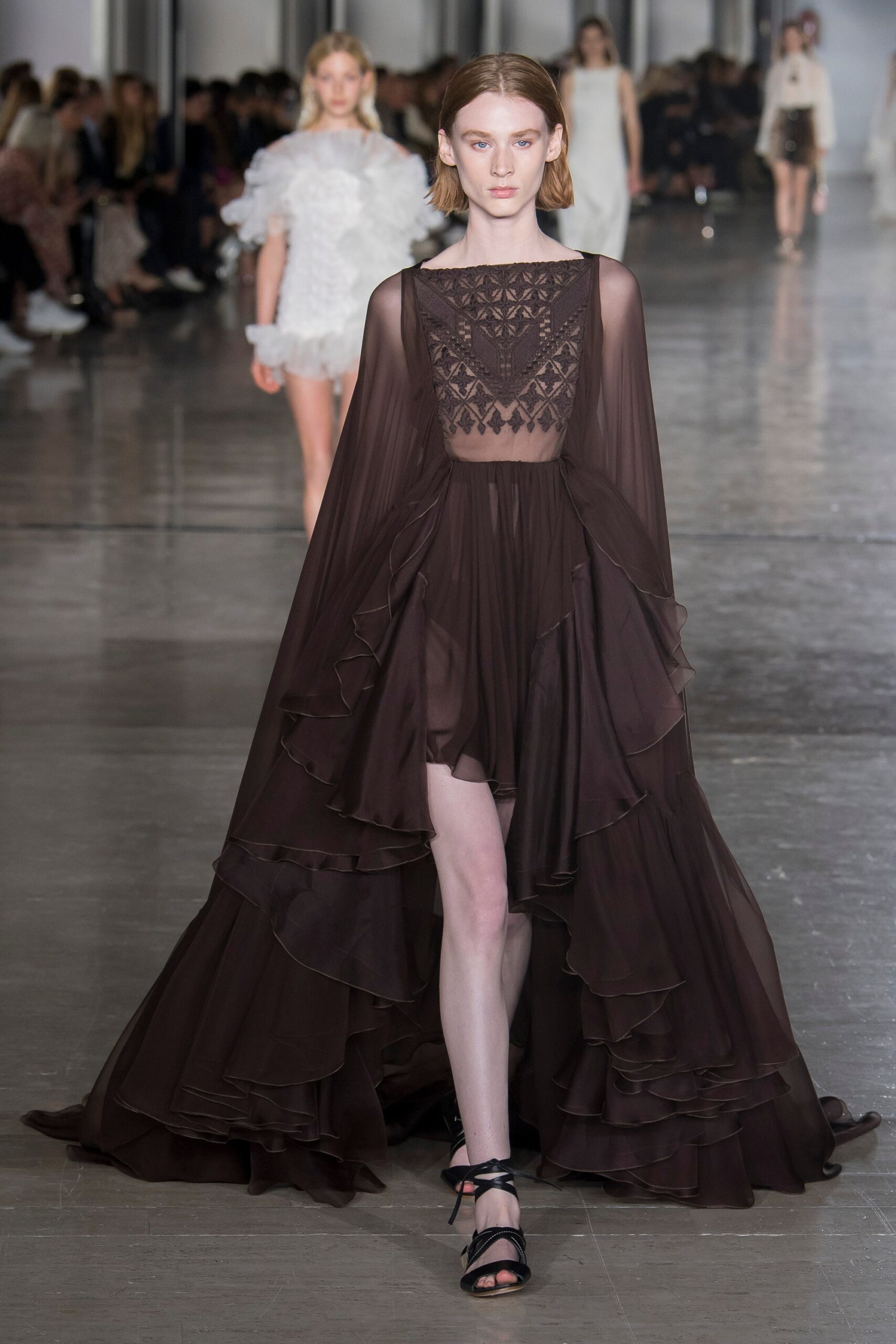 Giambattista Valli S/S 19 Look 7