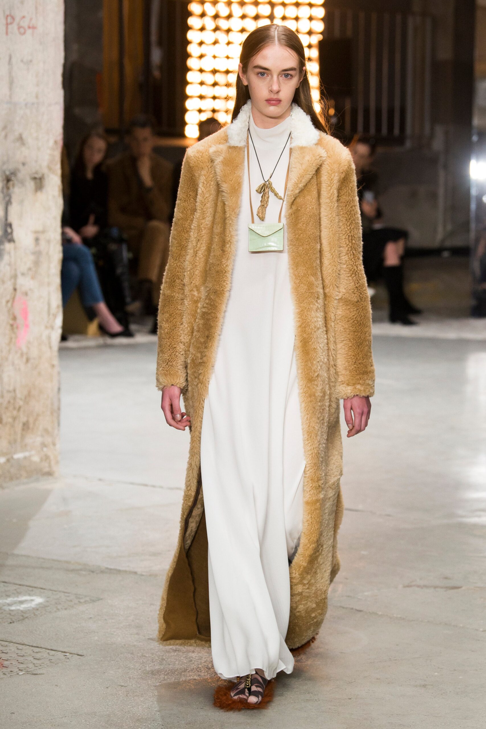 Giambattista Valli F/W 18 Look 14