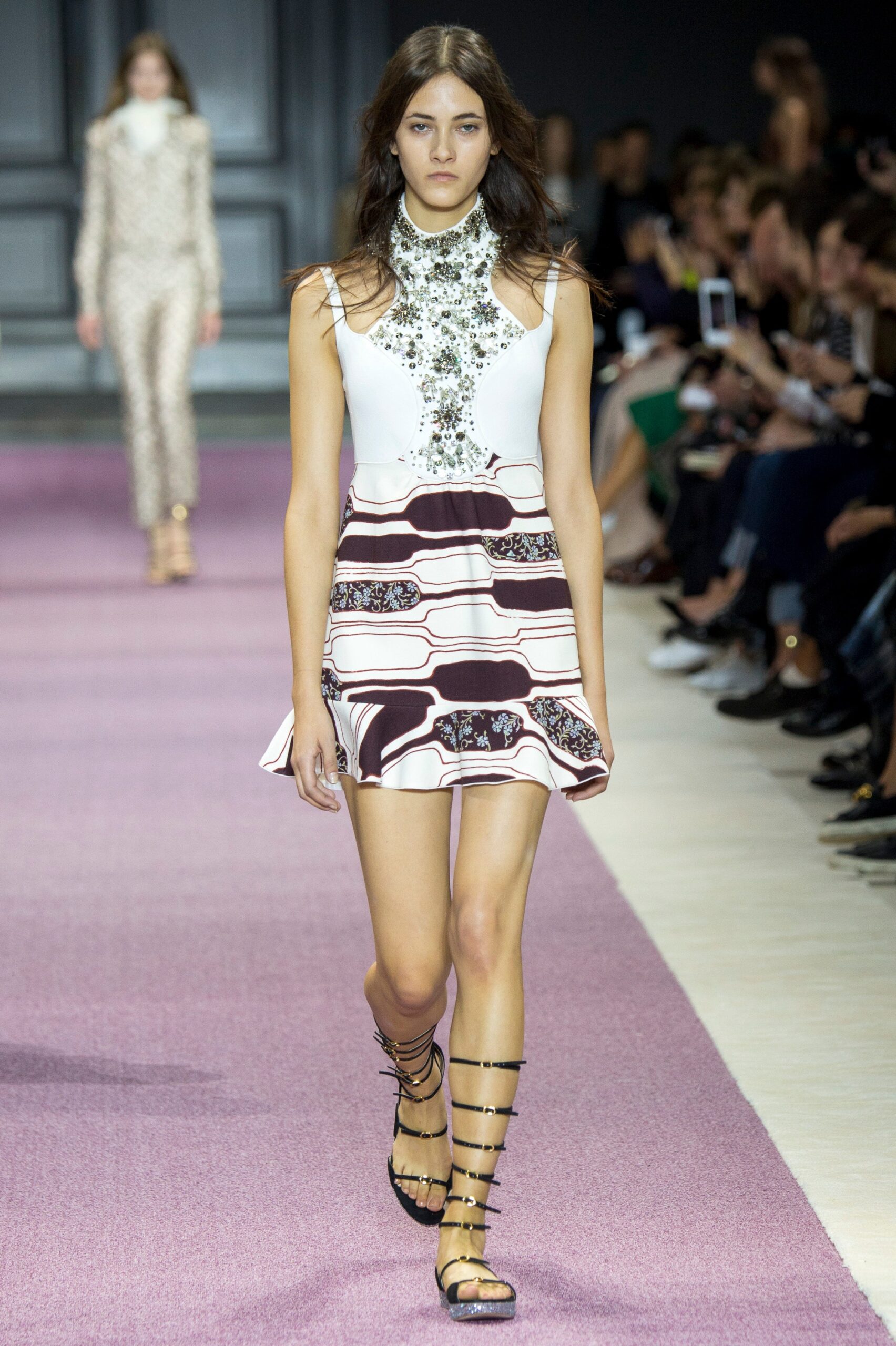 Giambattista Valli S/S 16 Look 15