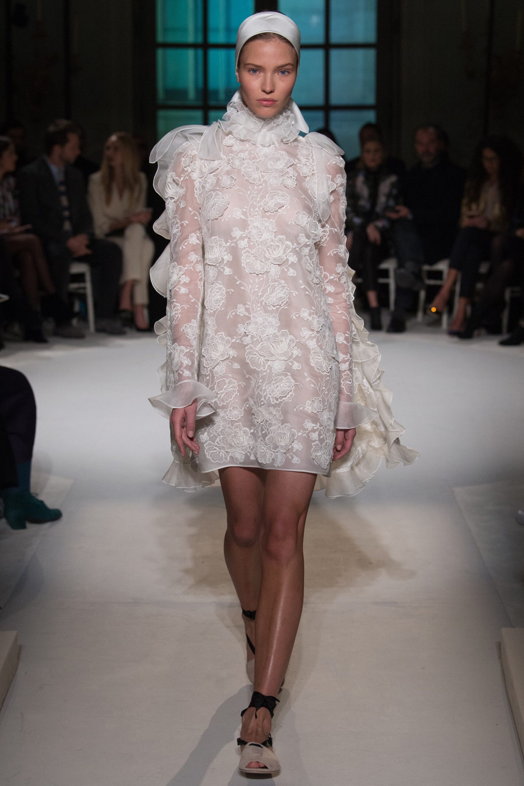 Giambattista Valli S/S 17 Couture Look 8