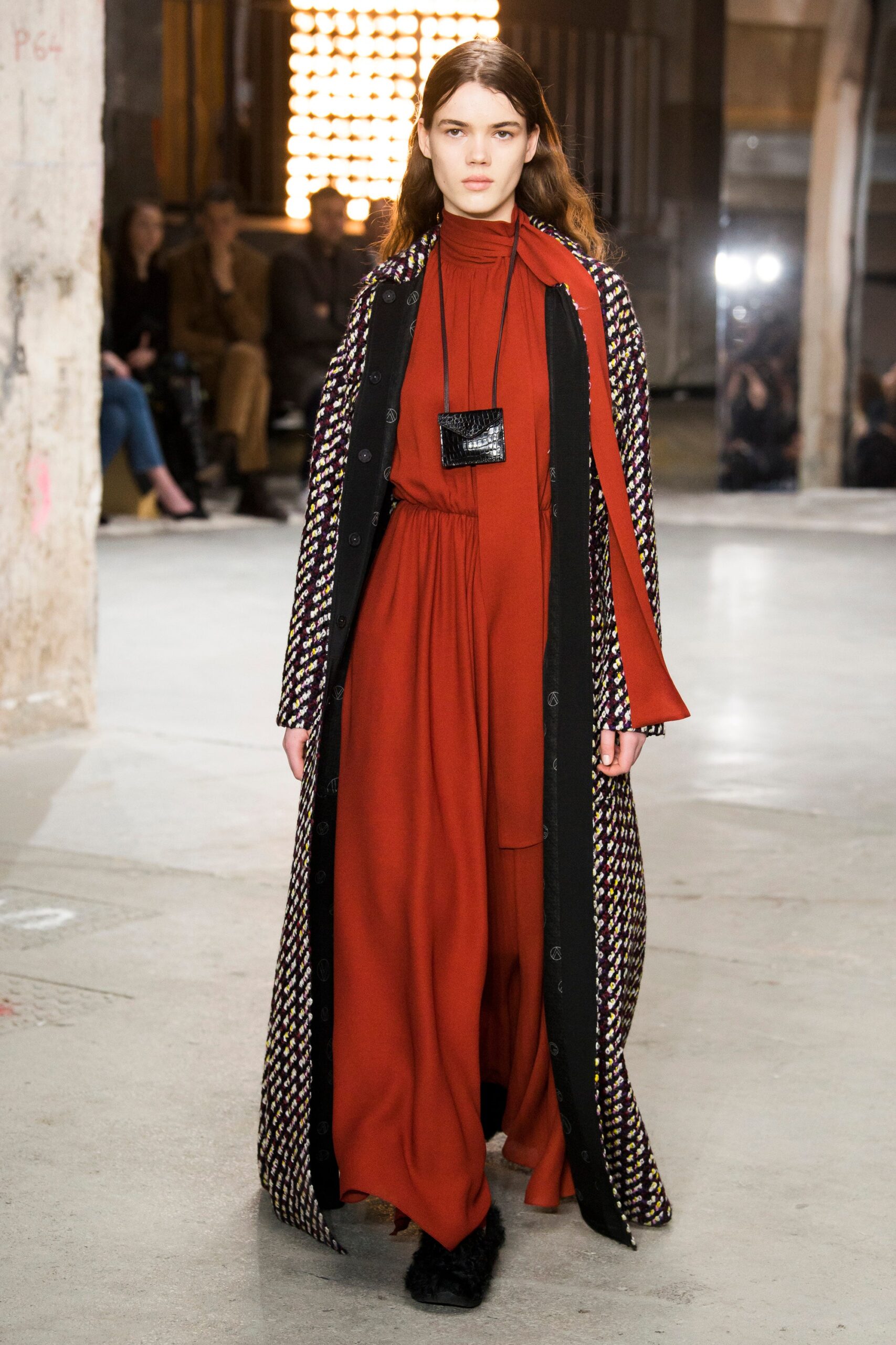 Giambattista Valli F/W 18 Look 16