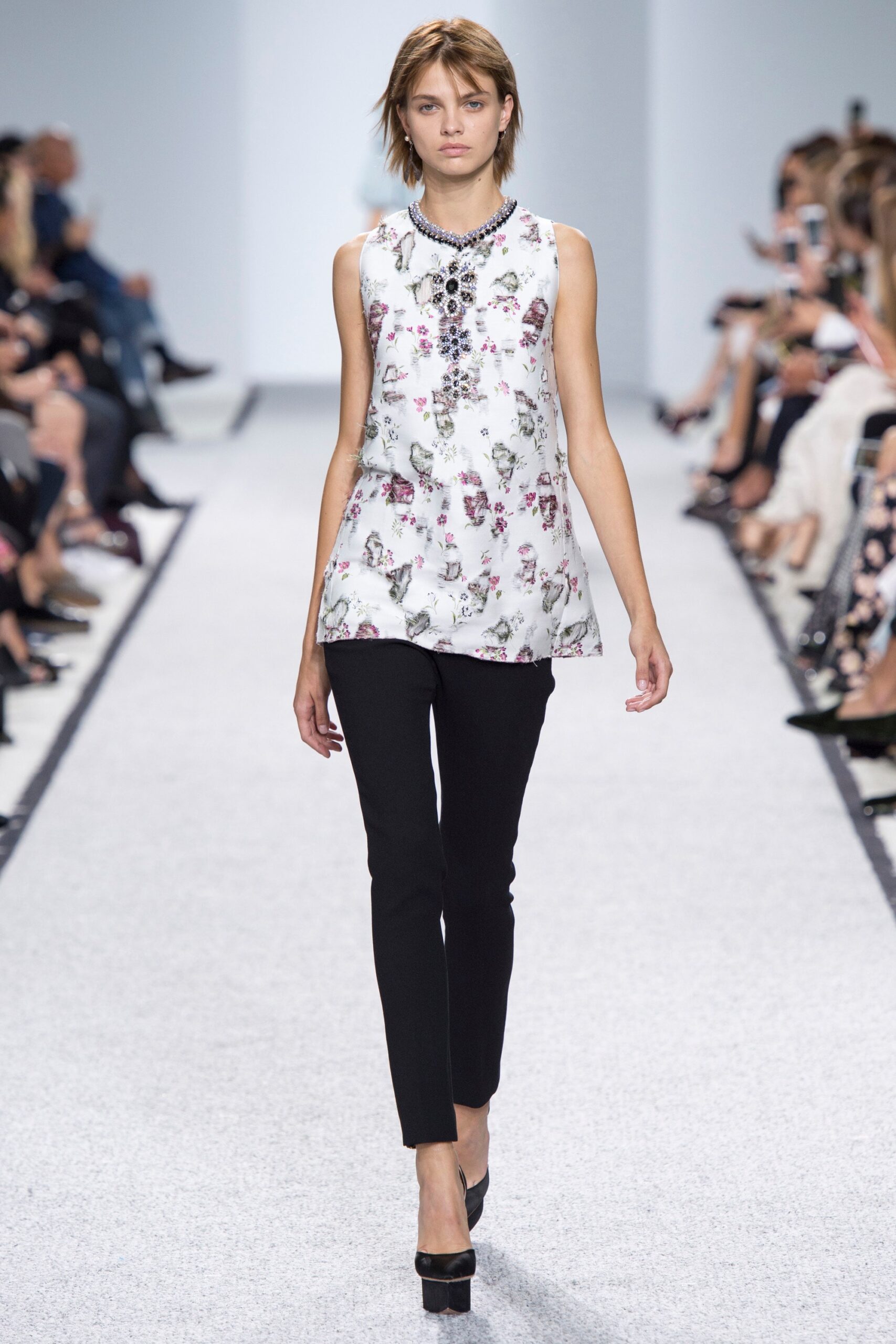 Giambattista Valli S/S 17 Look 9