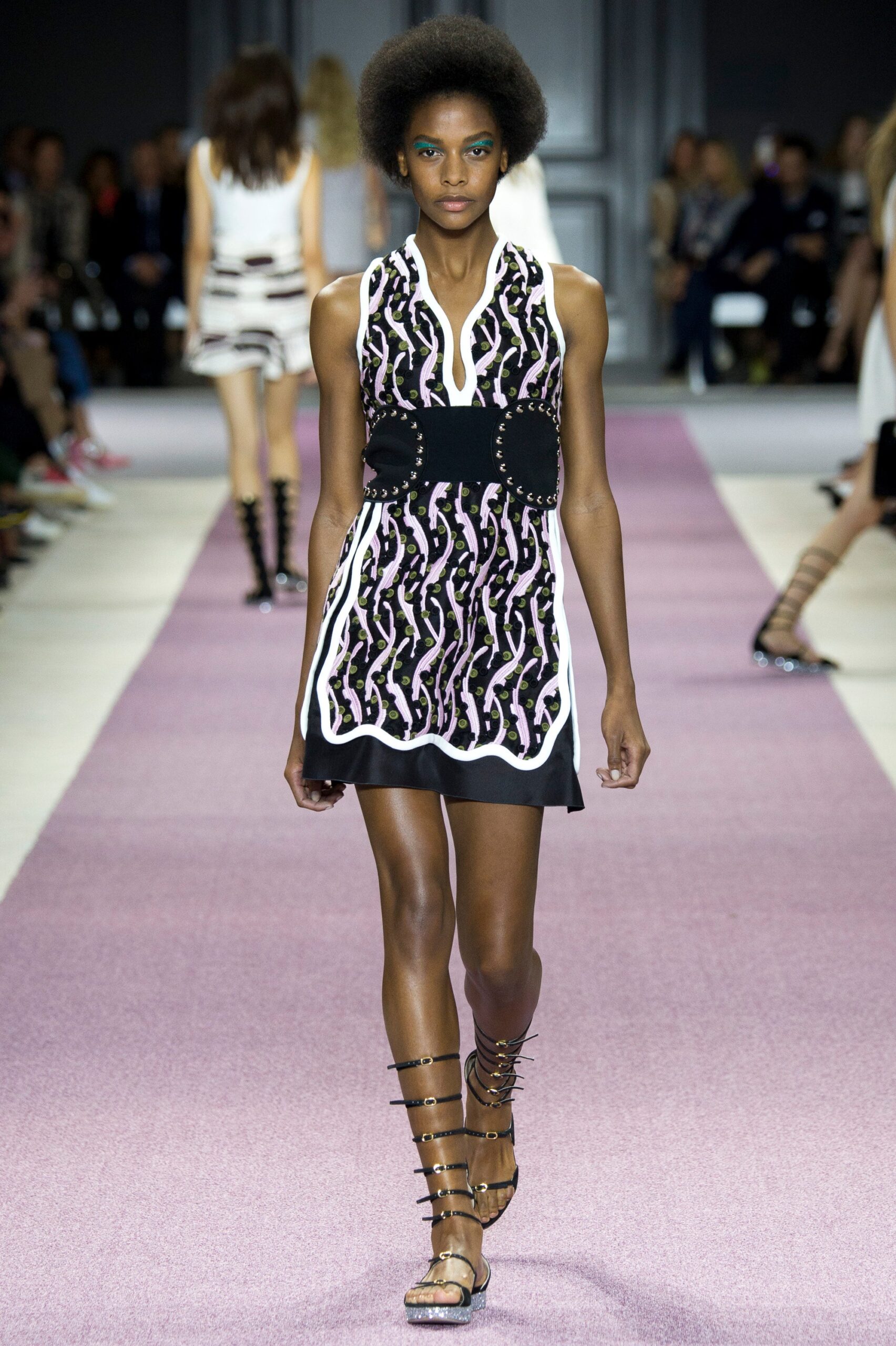 Giambattista Valli S/S 16 Look 17