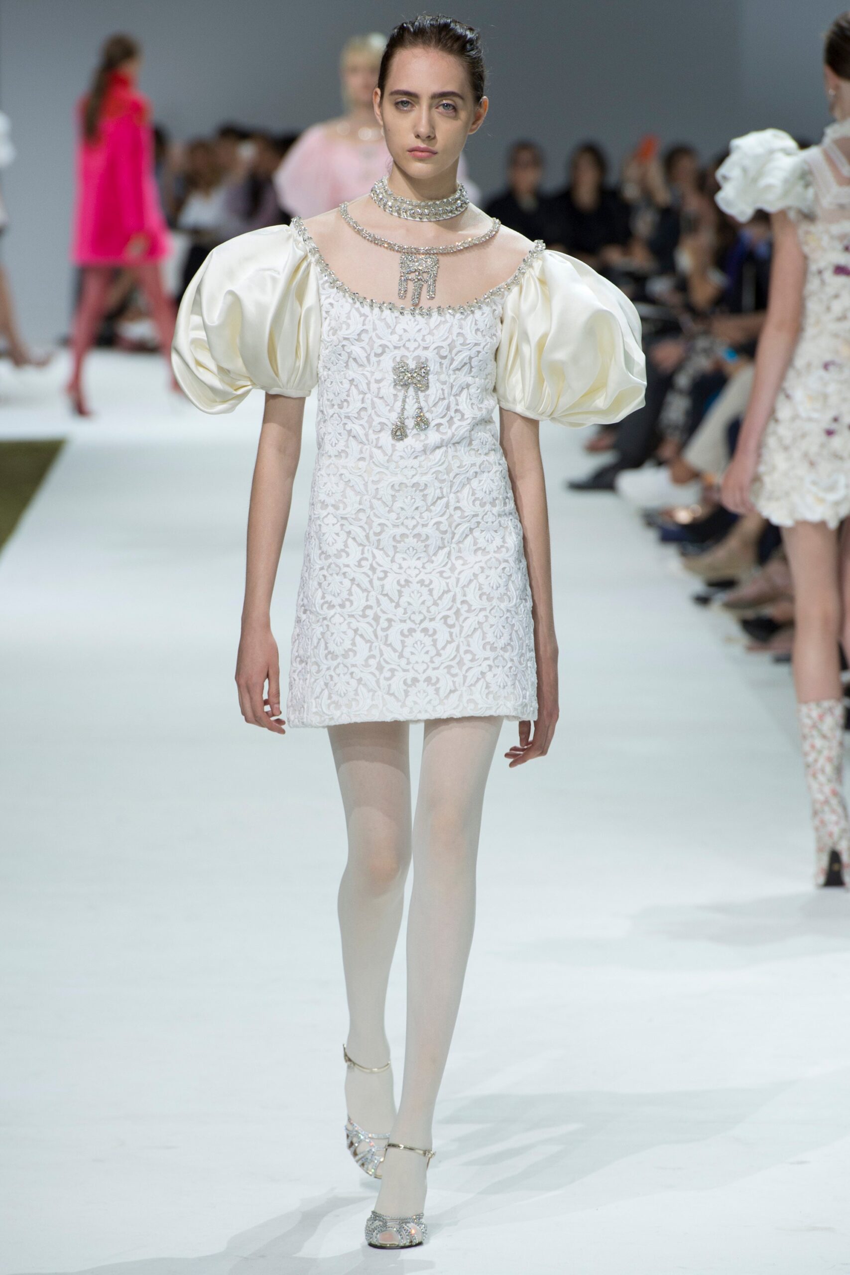 Giambattista Valli F/W 16 Couture Look 12