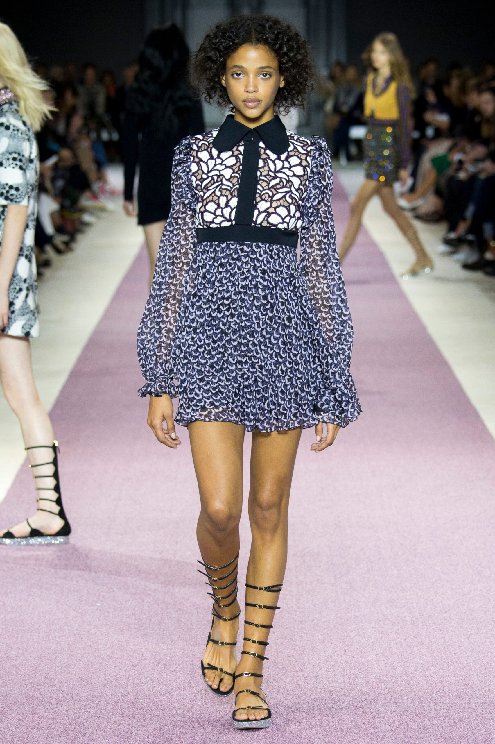 Giambattista Valli S/S 16 Look 18