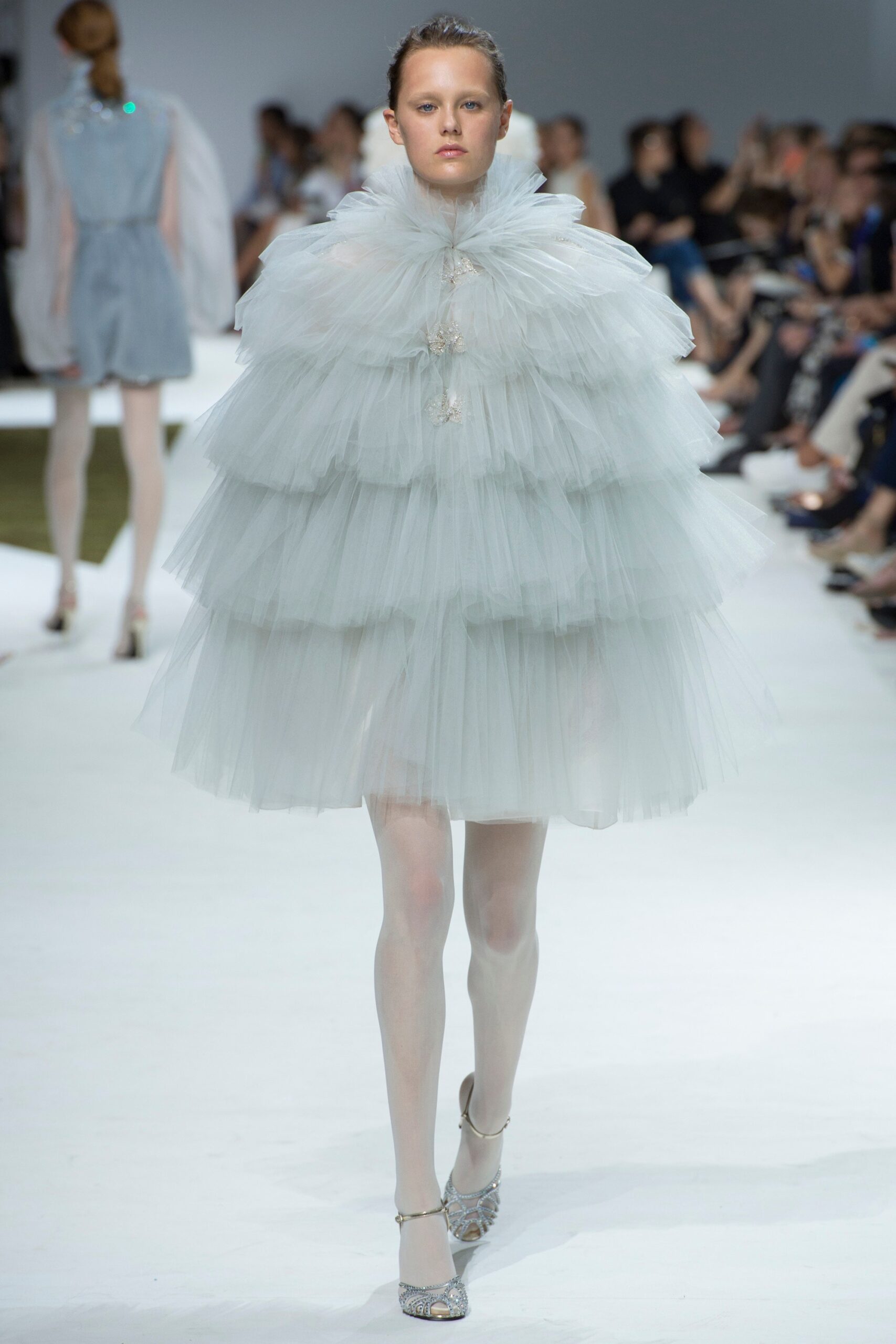 Giambattista Valli F/W 16 Couture Look 15