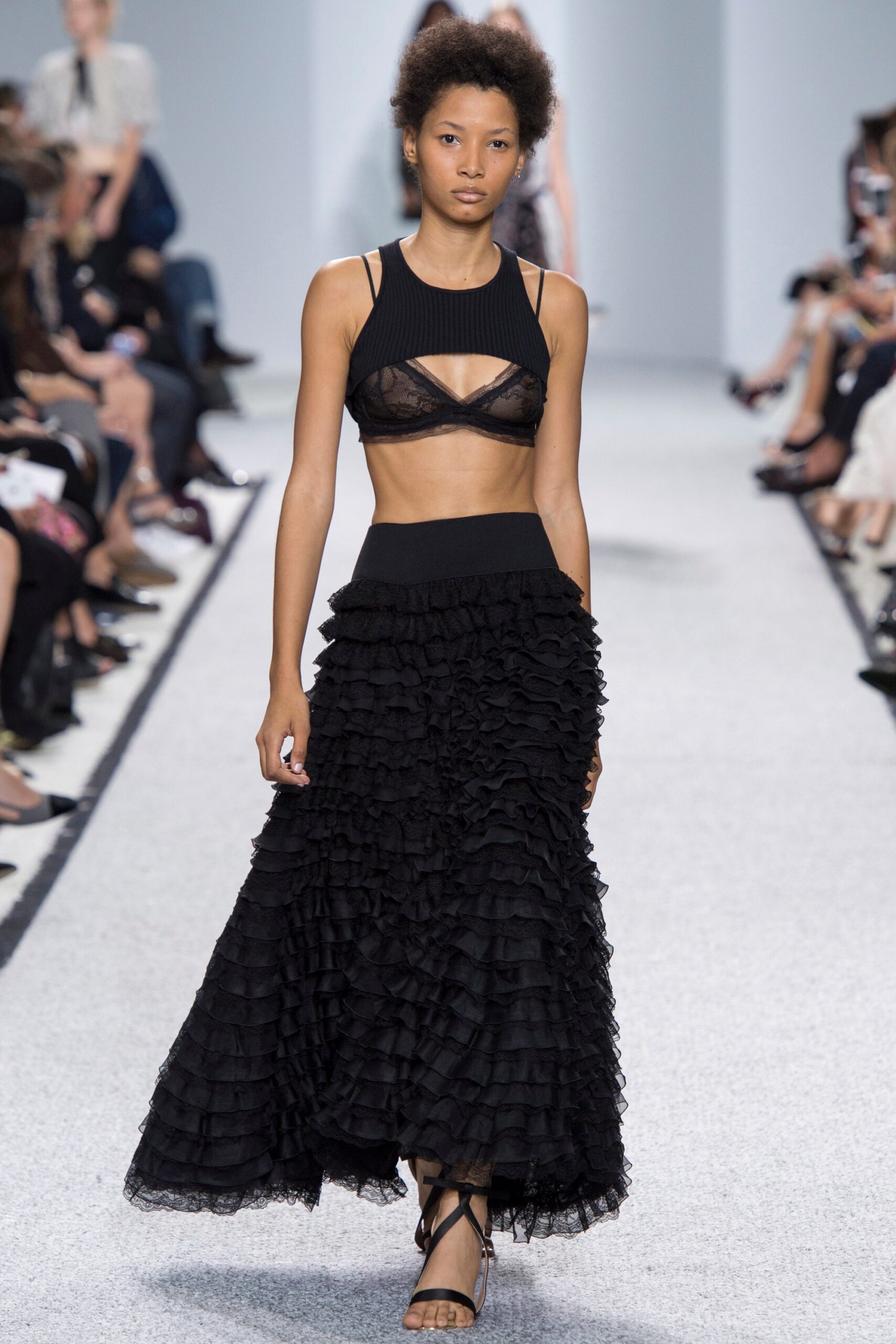 Giambattista Valli S/S 17 Look 15