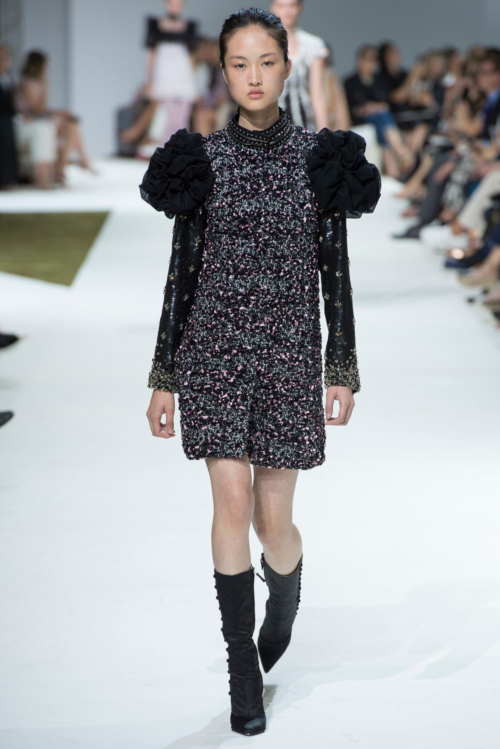 Giambattista Valli F/W 16 Couture Look 17
