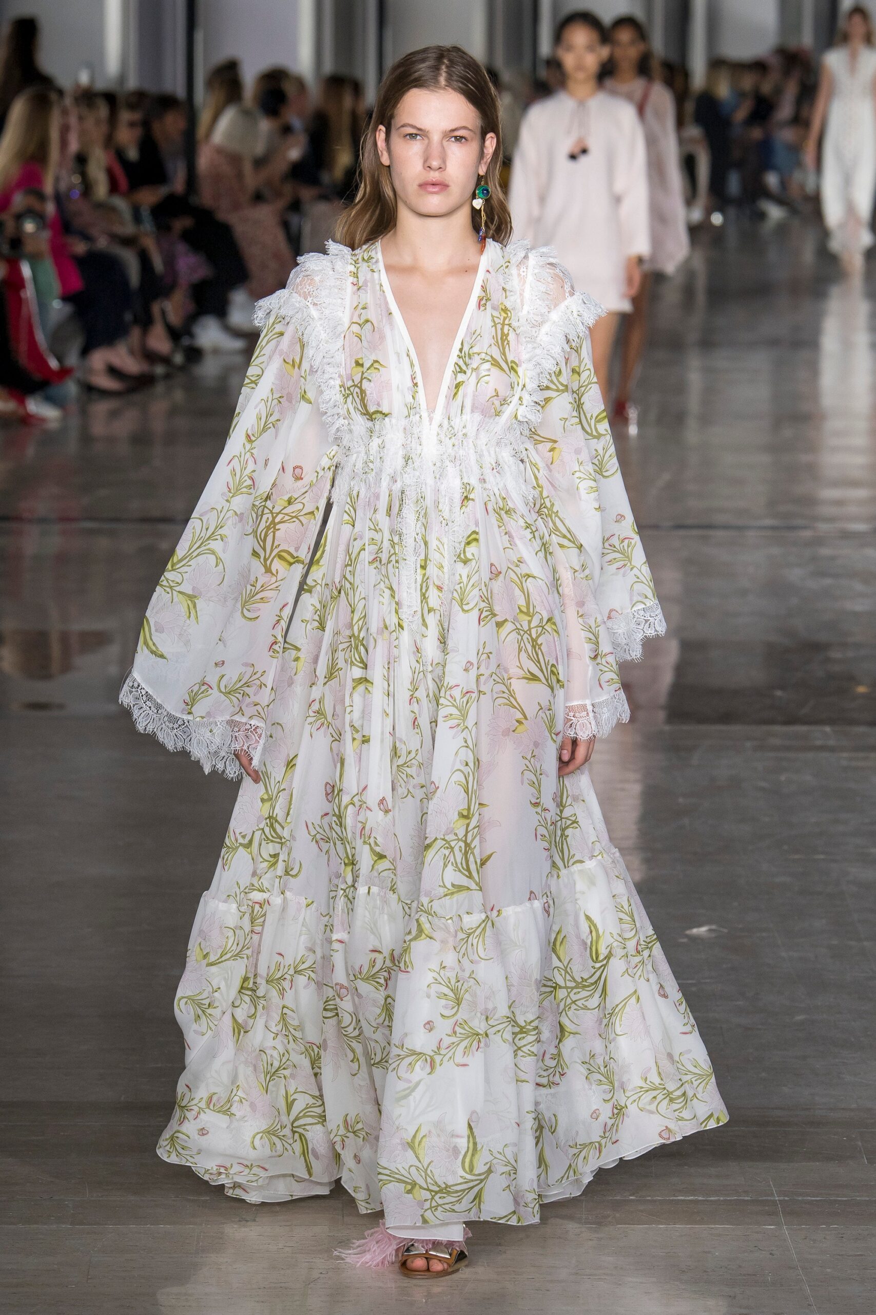 Giambattista Valli S/S 19 Look 26