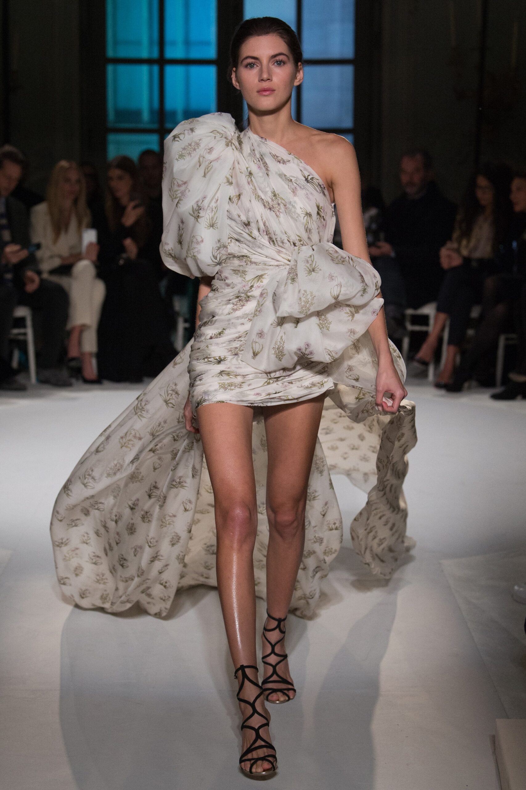 Giambattista Valli S/S 17 Couture Look 15