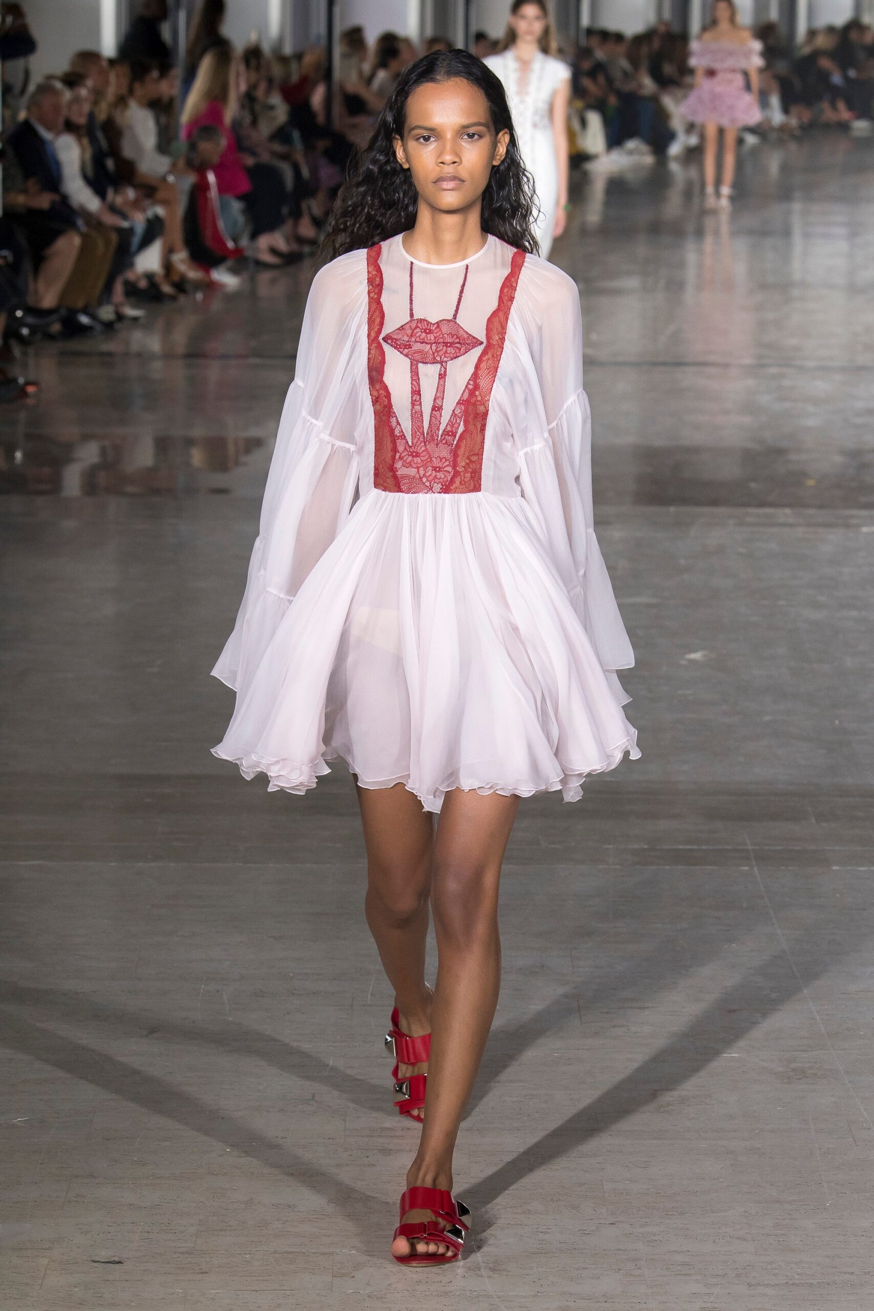 Giambattista Valli S/S 19 Look 28