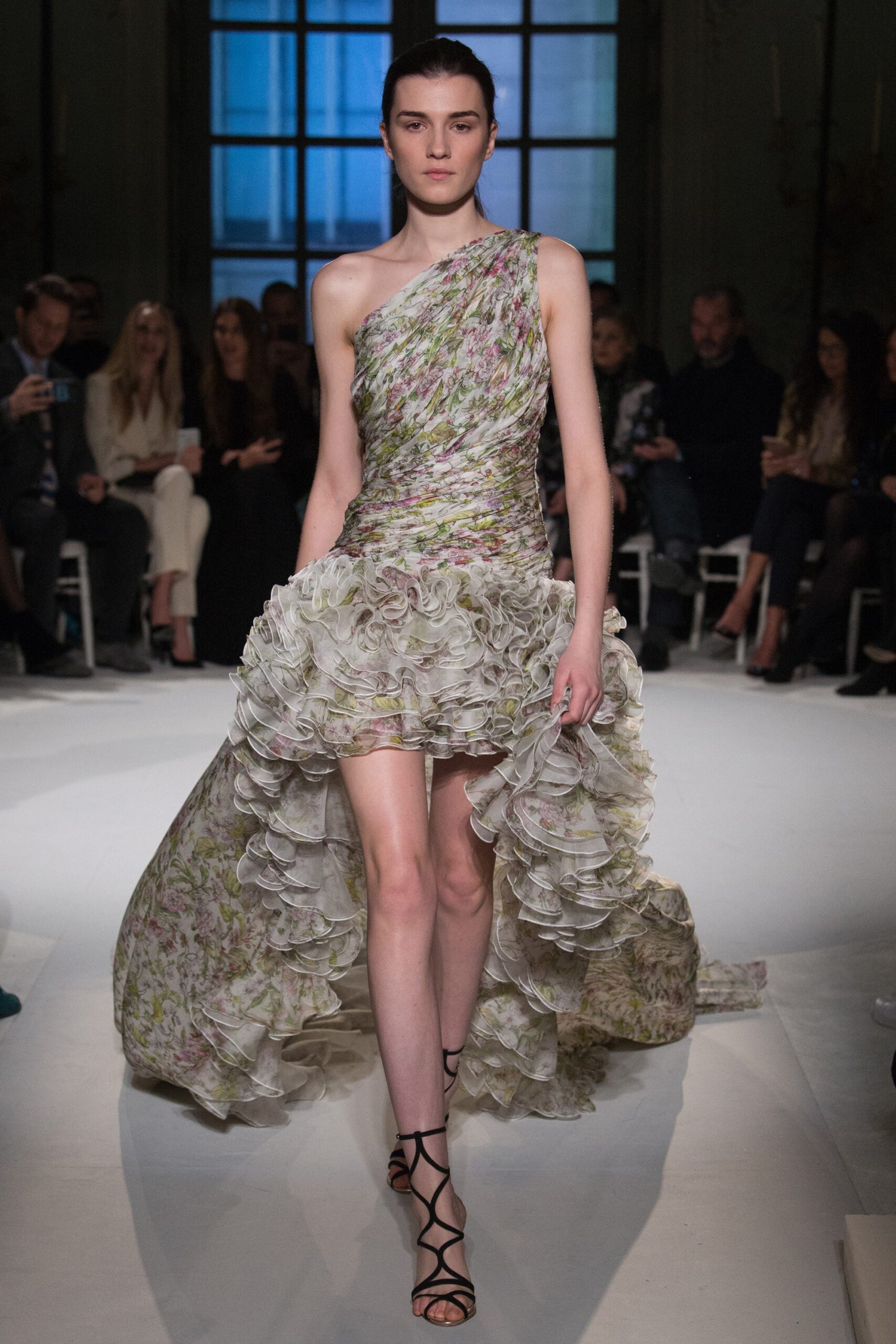 Giambattista Valli S/S 17 Couture Look 16