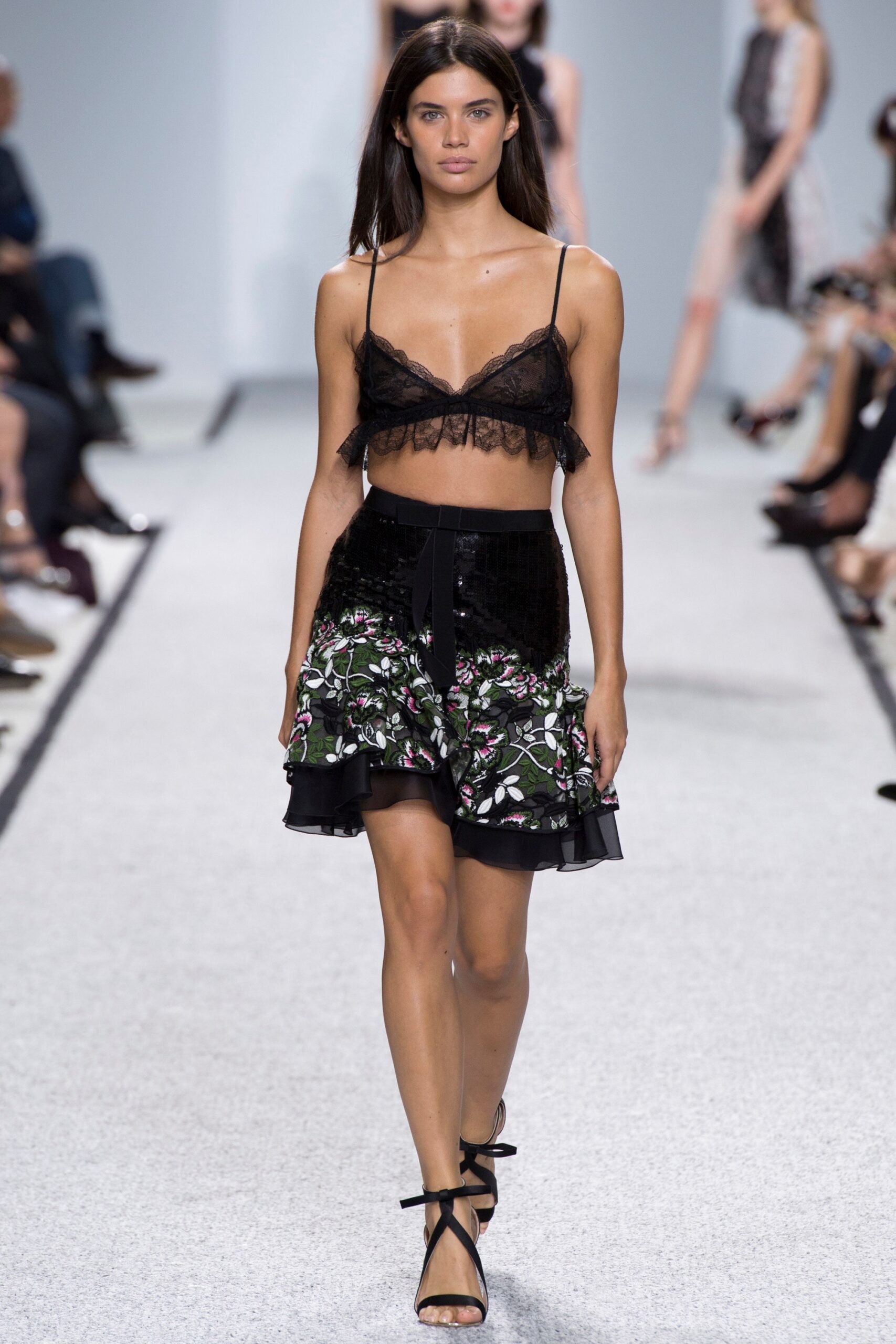 Giambattista Valli S/S 17 Look 19