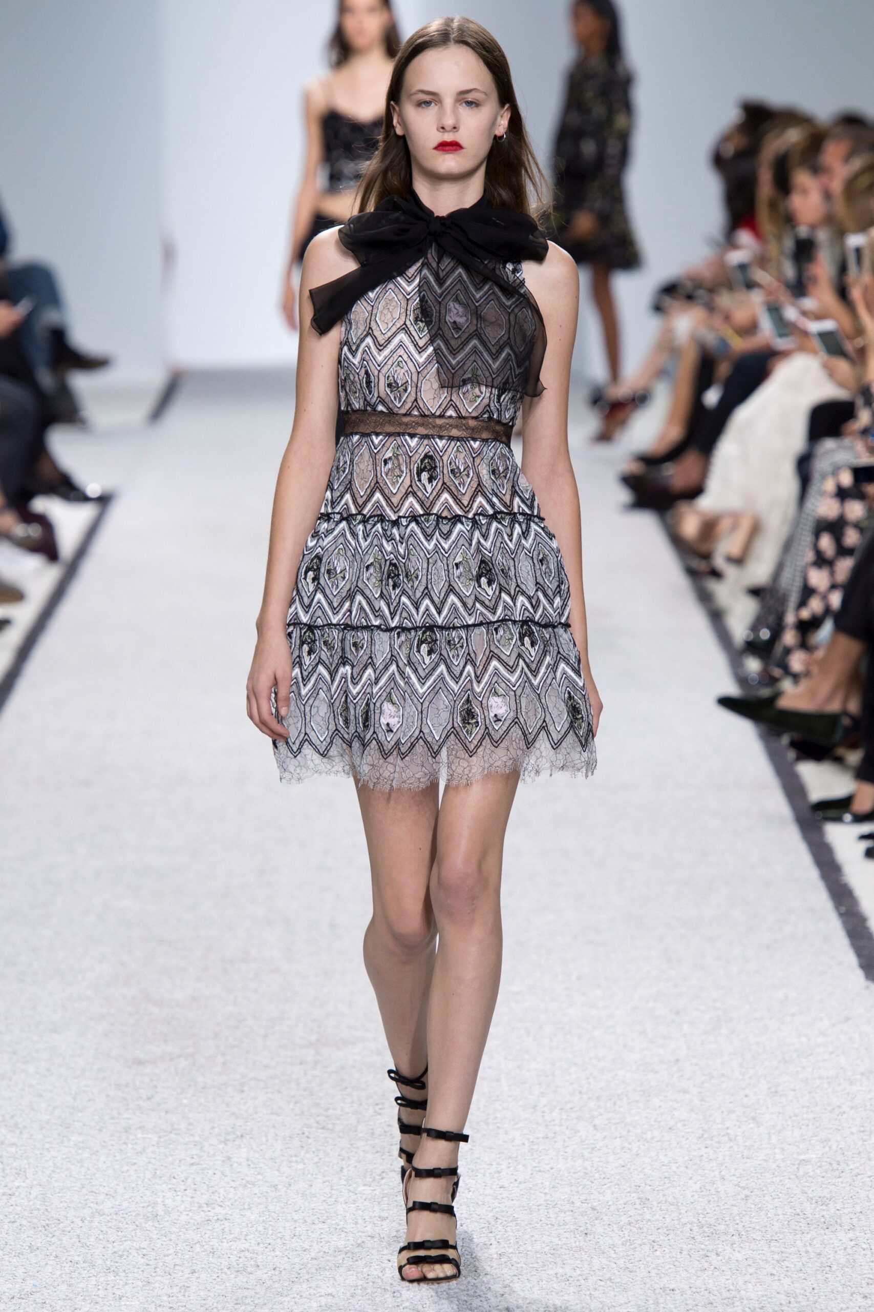 Giambattista Valli S/S 17 Look 20