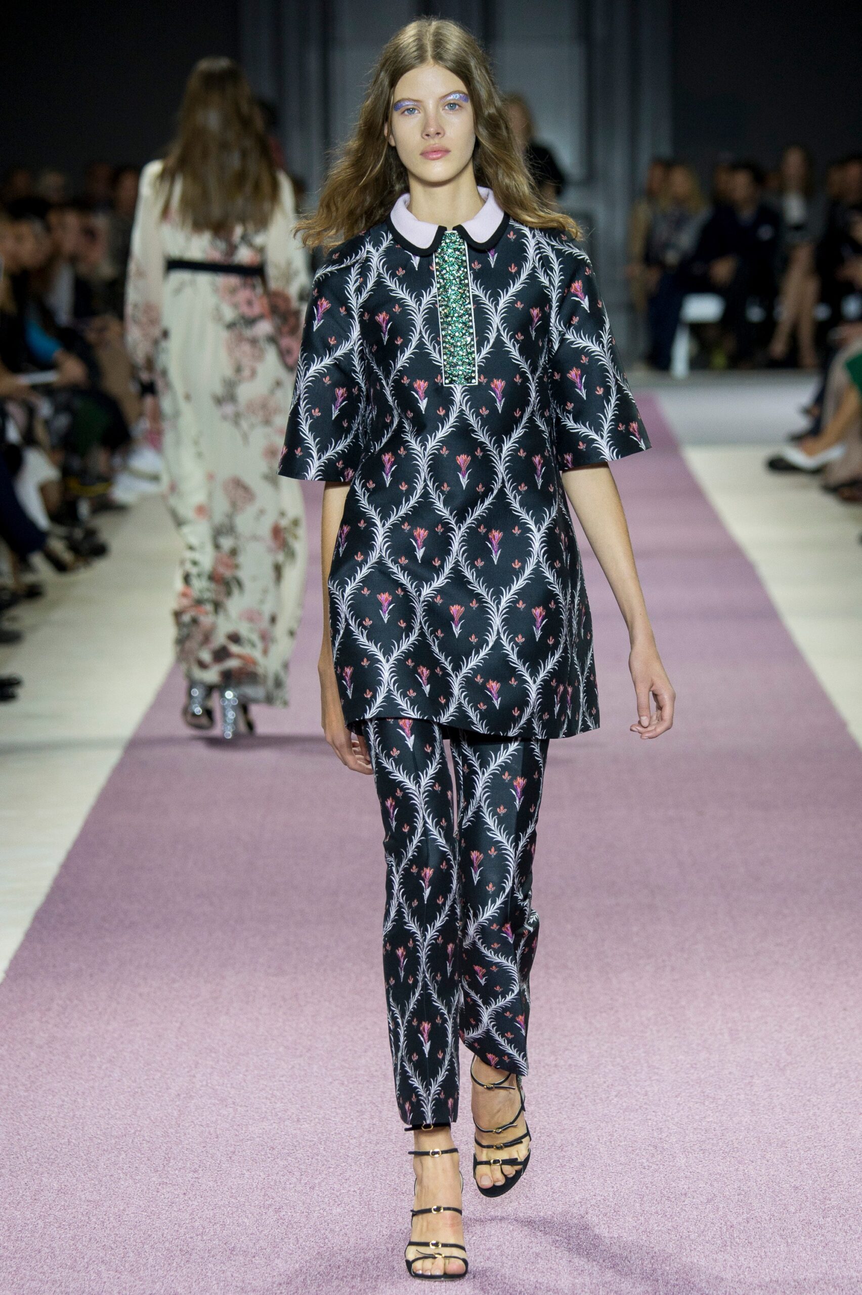 Giambattista Valli S/S 16 Look 30