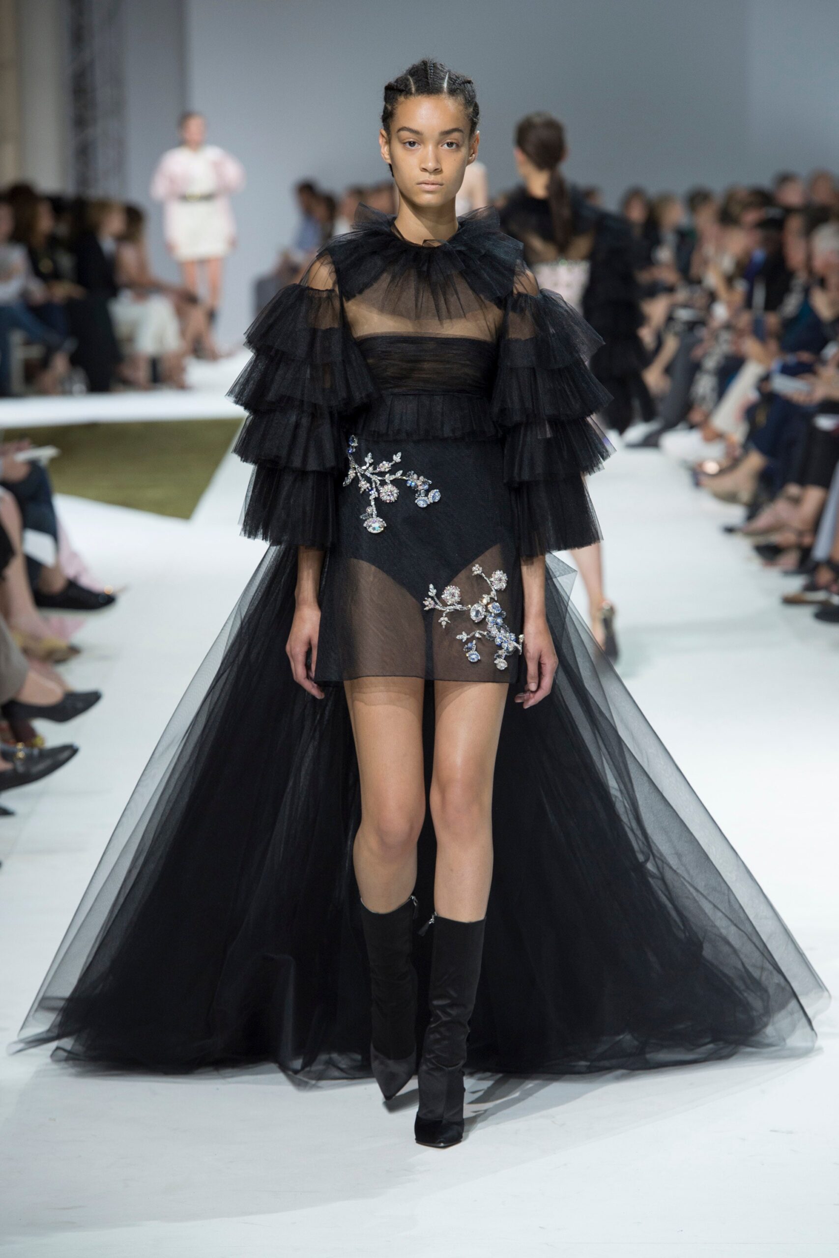 Giambattista Valli F/W 16 Couture Look 22