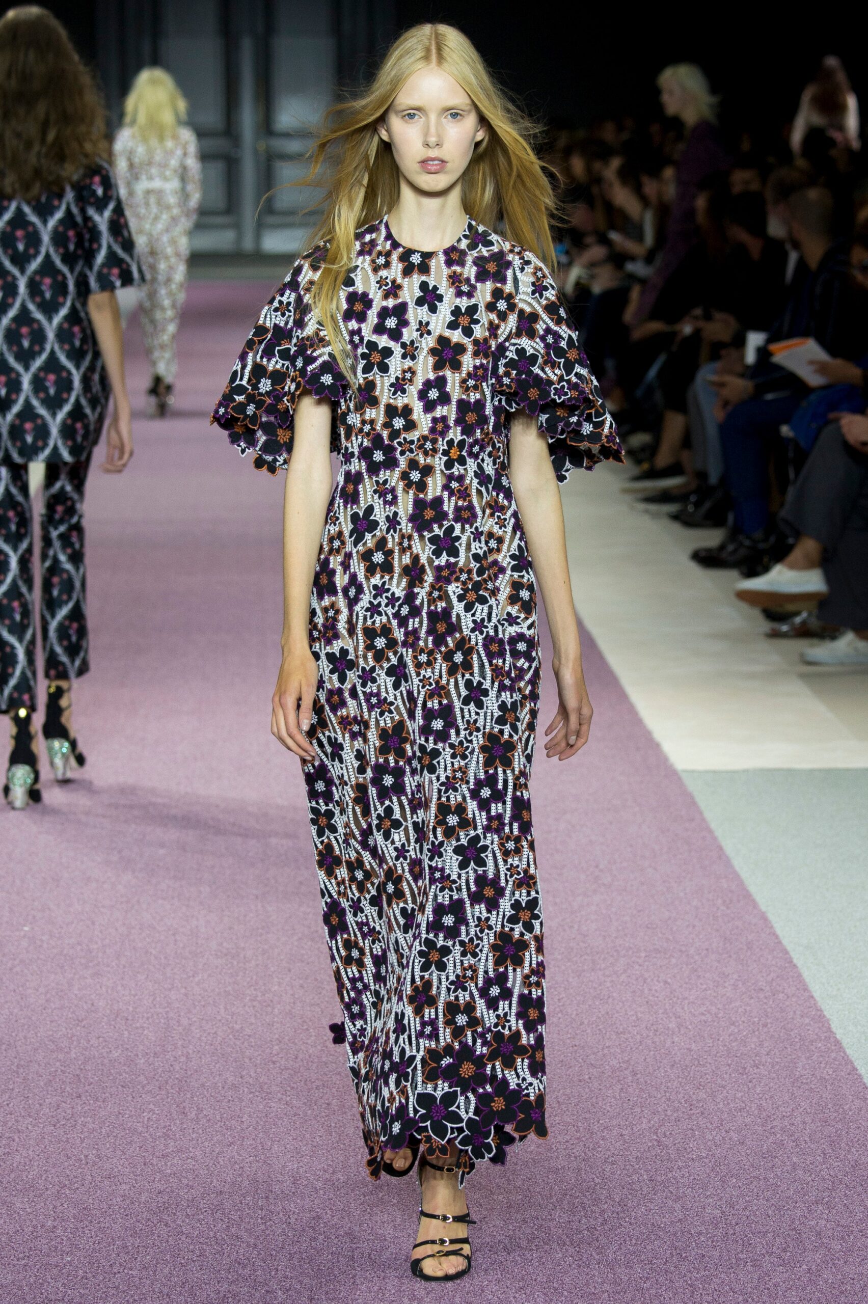 Giambattista Valli S/S 16 Look 33