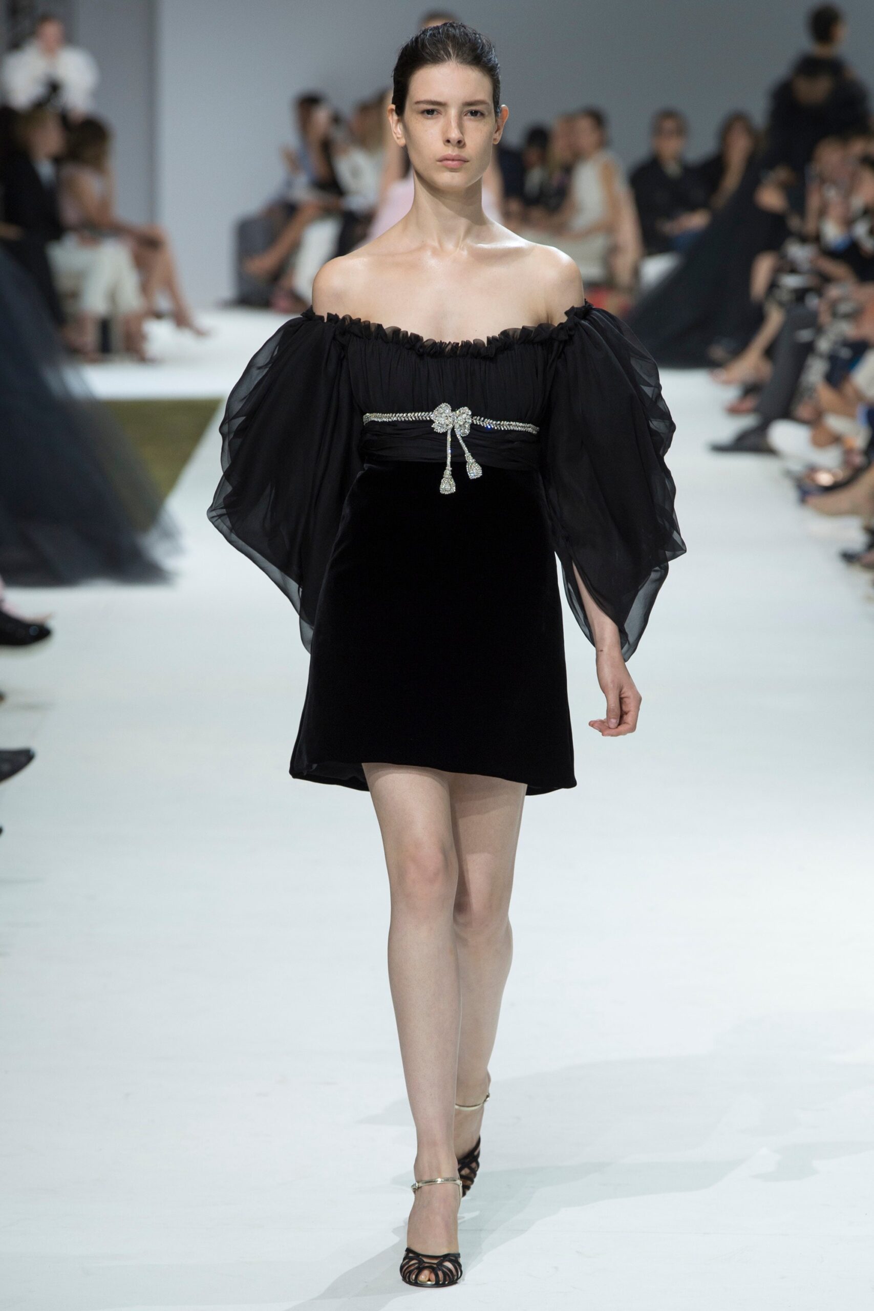 Giambattista Valli F/W 16 Couture Look 25
