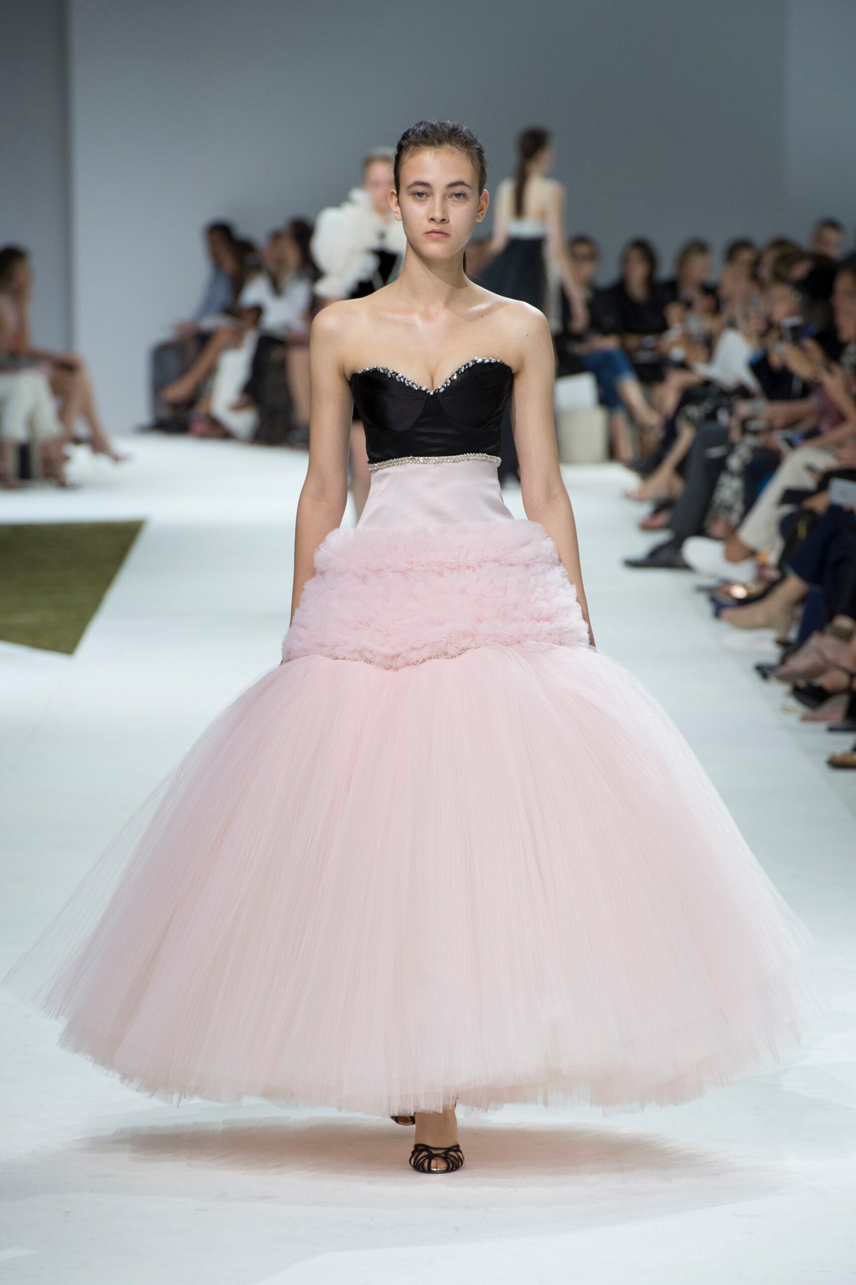 Giambattista Valli F/W 16 Couture Look 26