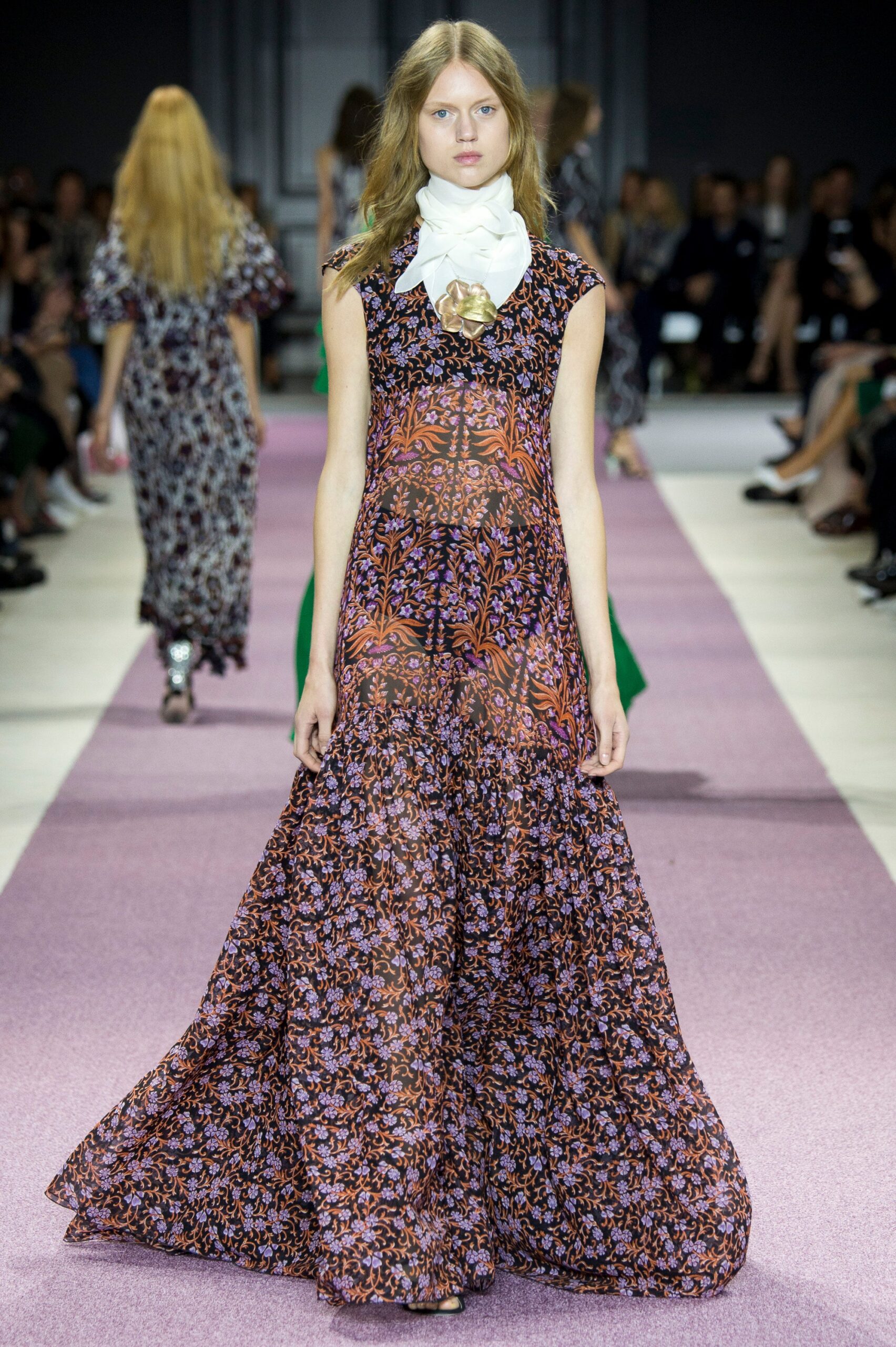 Giambattista Valli S/S 16 Look 35