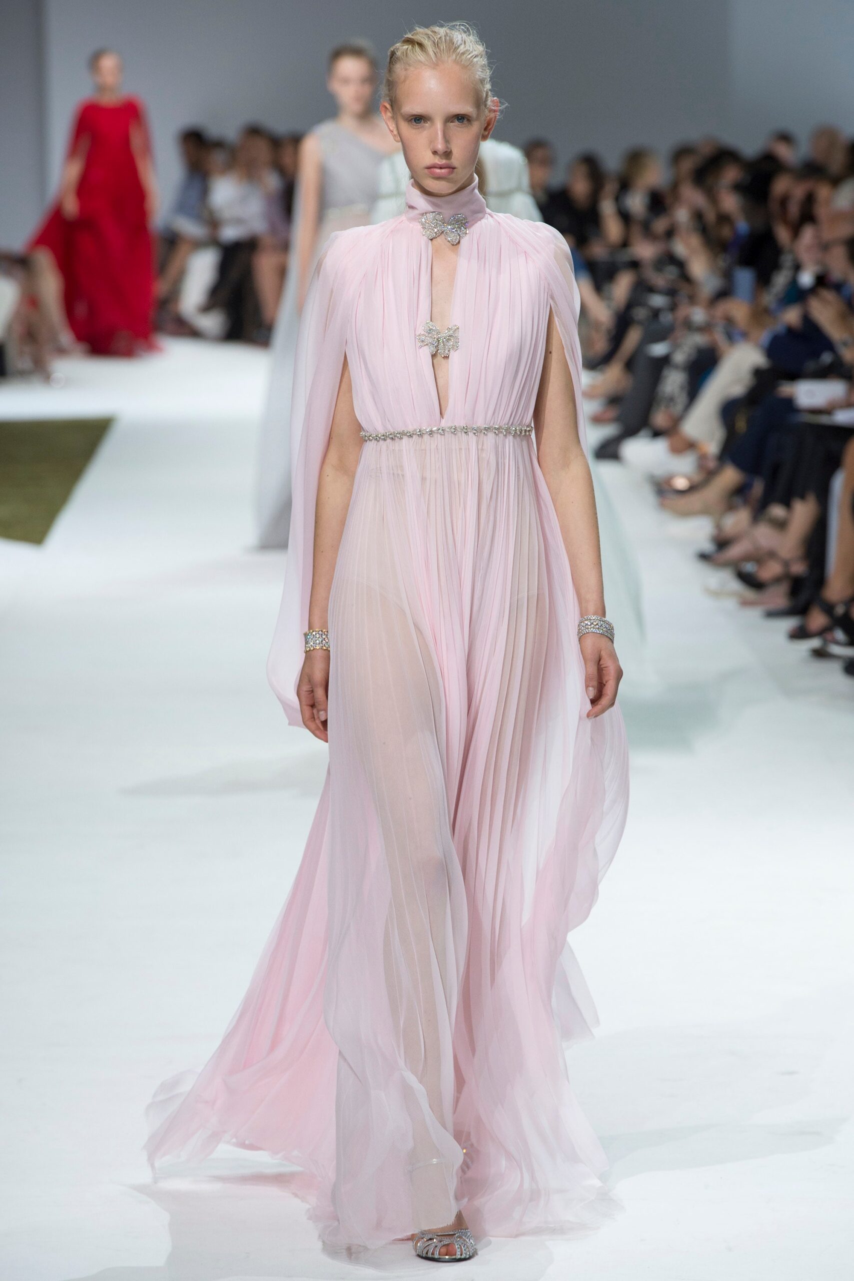 Giambattista Valli F/W 16 Couture Look 32