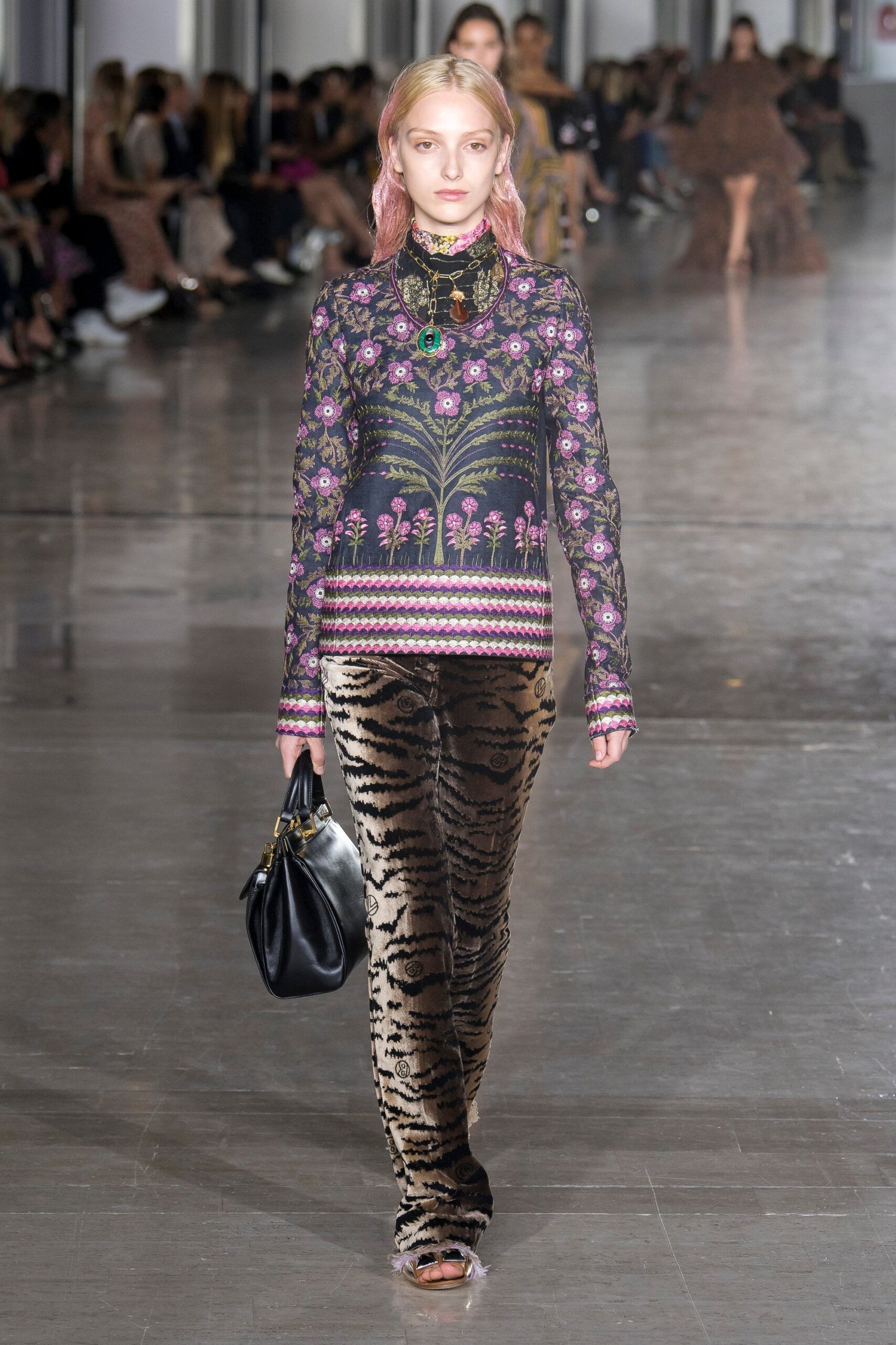 Giambattista Valli S/S 19 Look 44