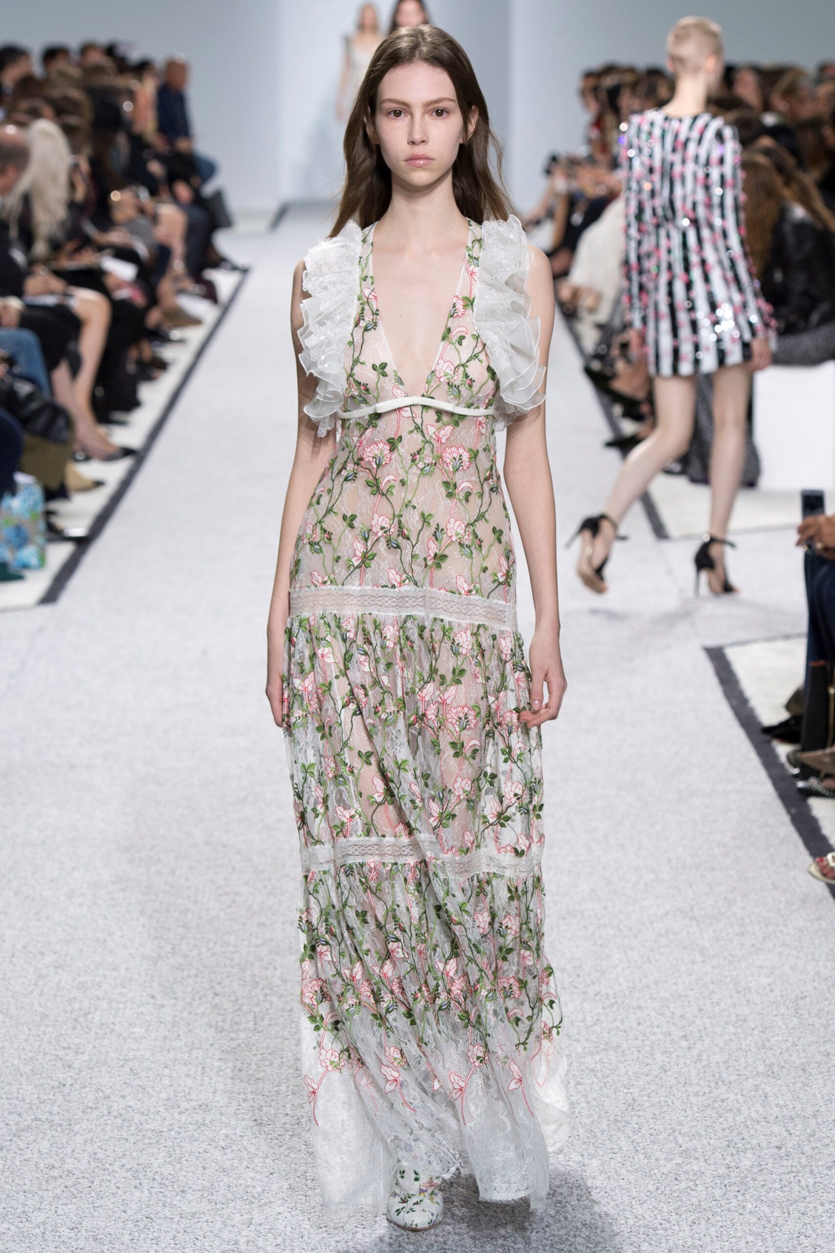 Giambattista Valli S/S 17 Look 31