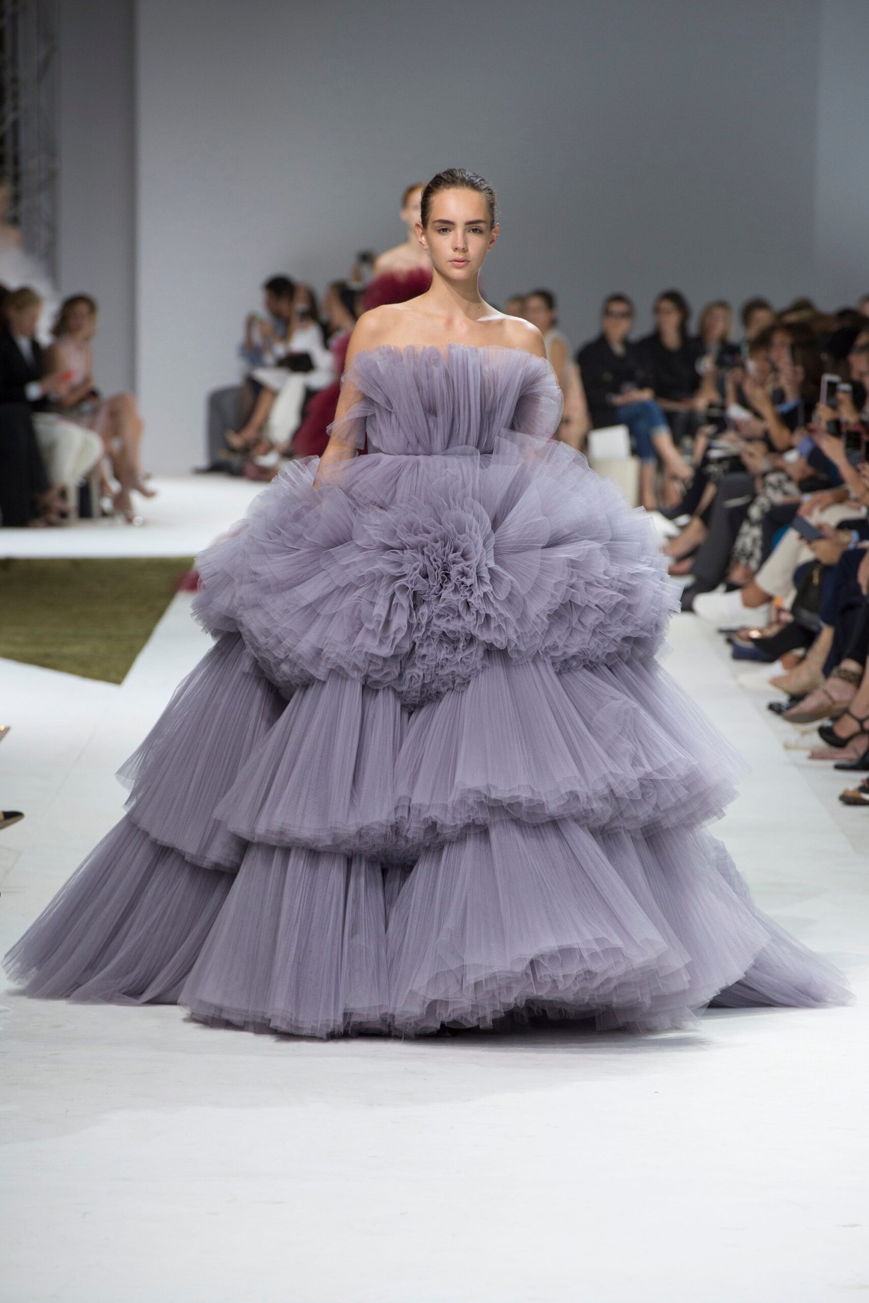 Giambattista Valli F/W 16 Couture Look 36