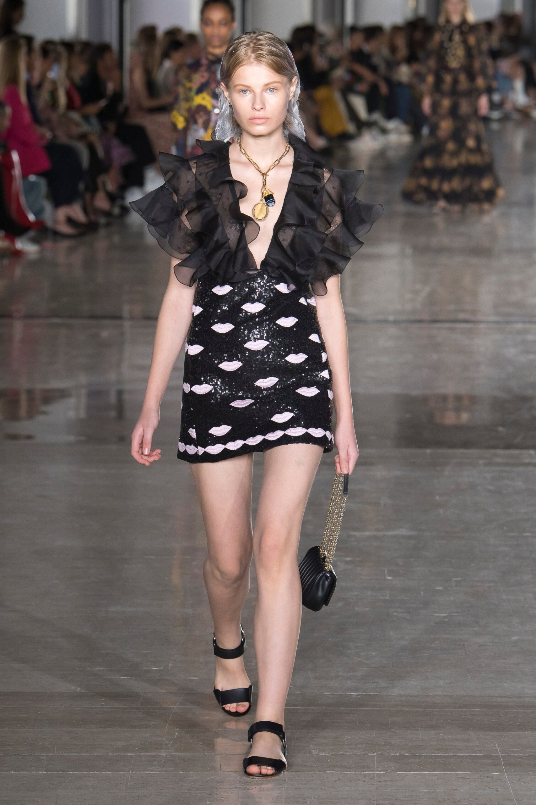 Giambattista Valli S/S 19 Look 48