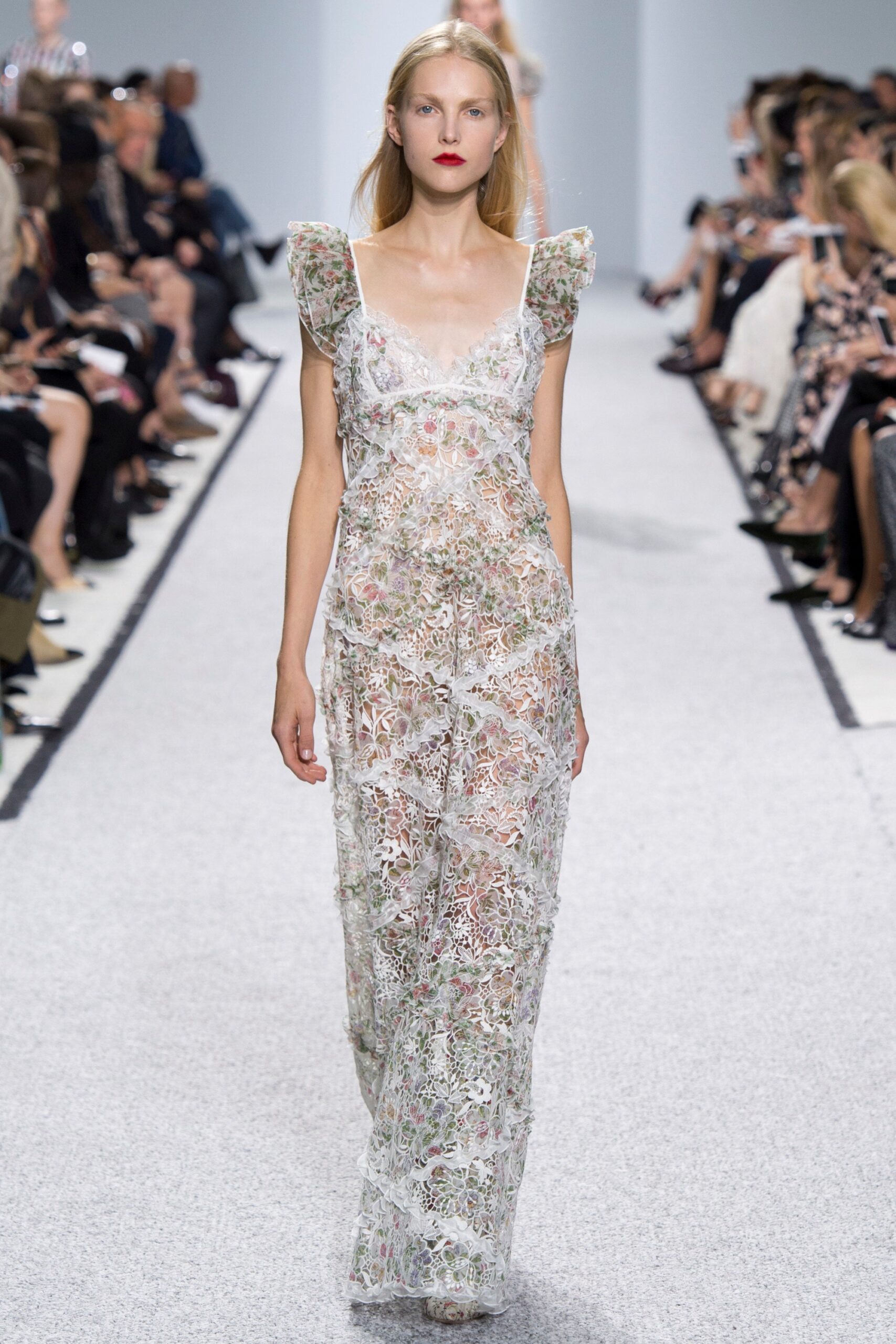 Giambattista Valli S/S 17 Look 33