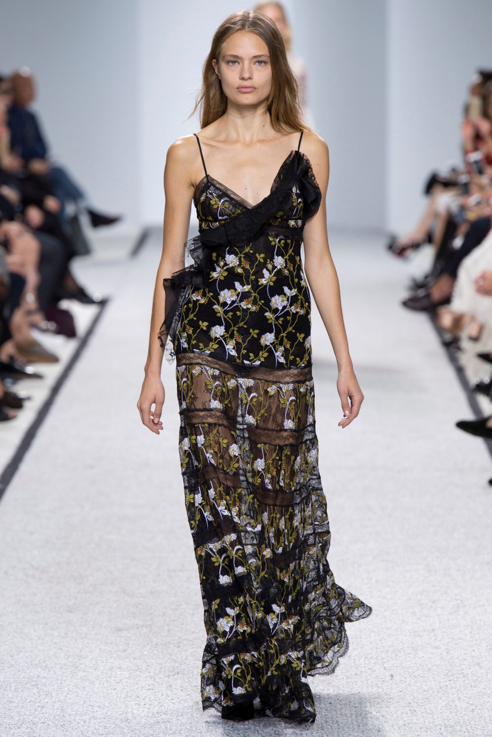 Giambattista Valli S/S 17 Look 35