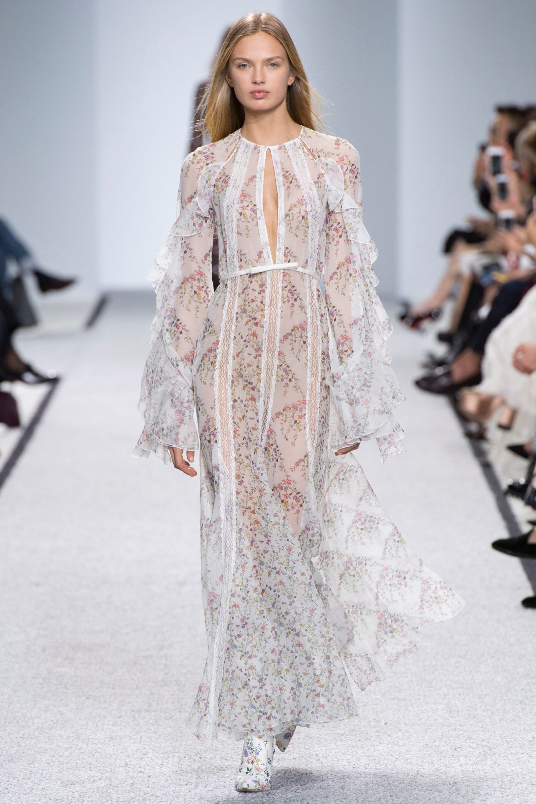 Giambattista Valli S/S 17 Look 37
