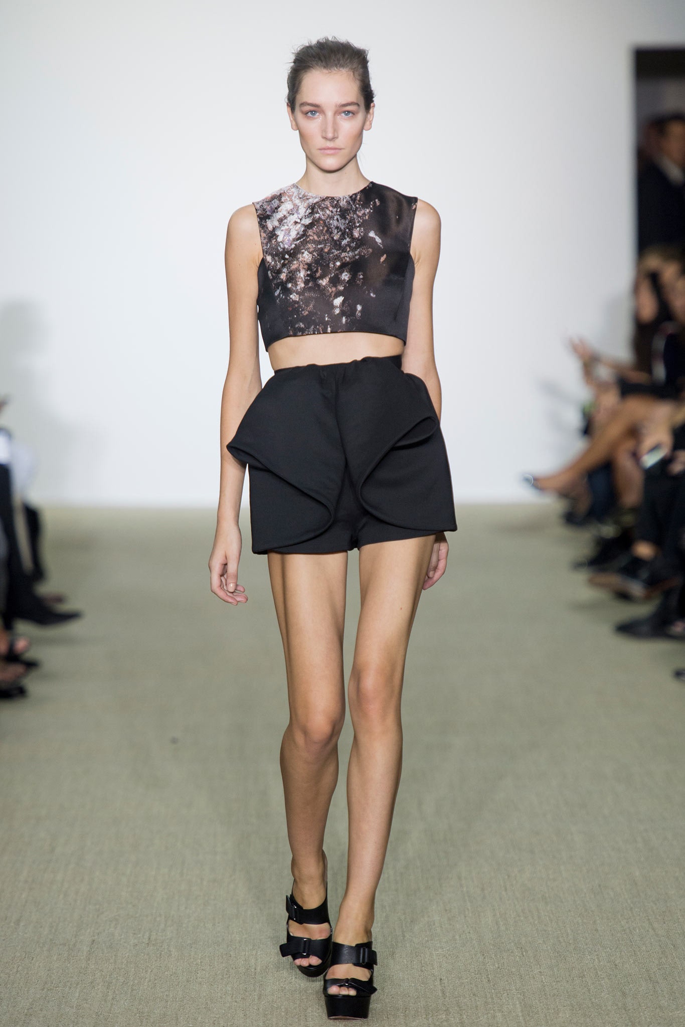 Giambattista Valli S/S 14 Look 2