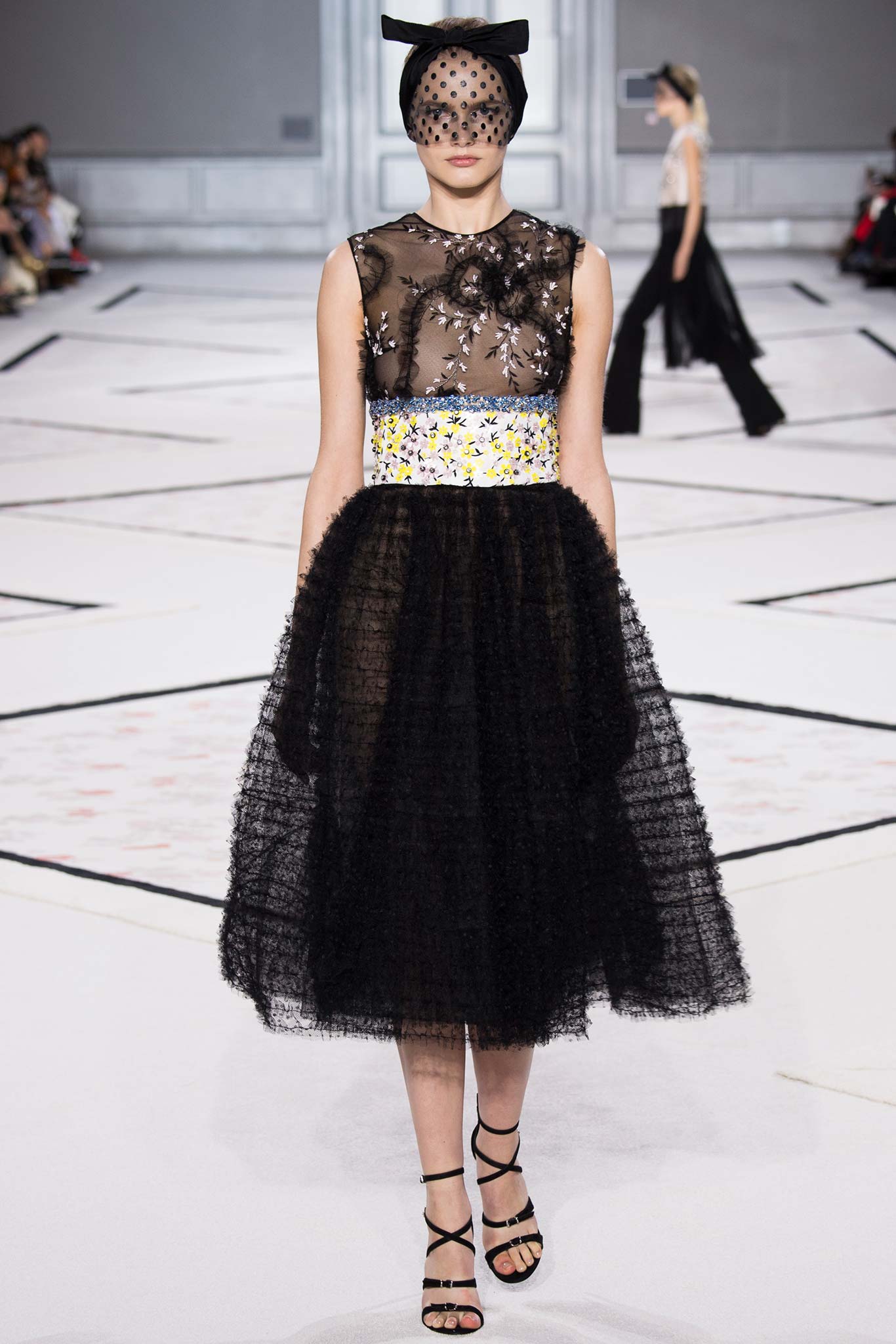 Giambattista Valli S/S 15 Couture Look 2
