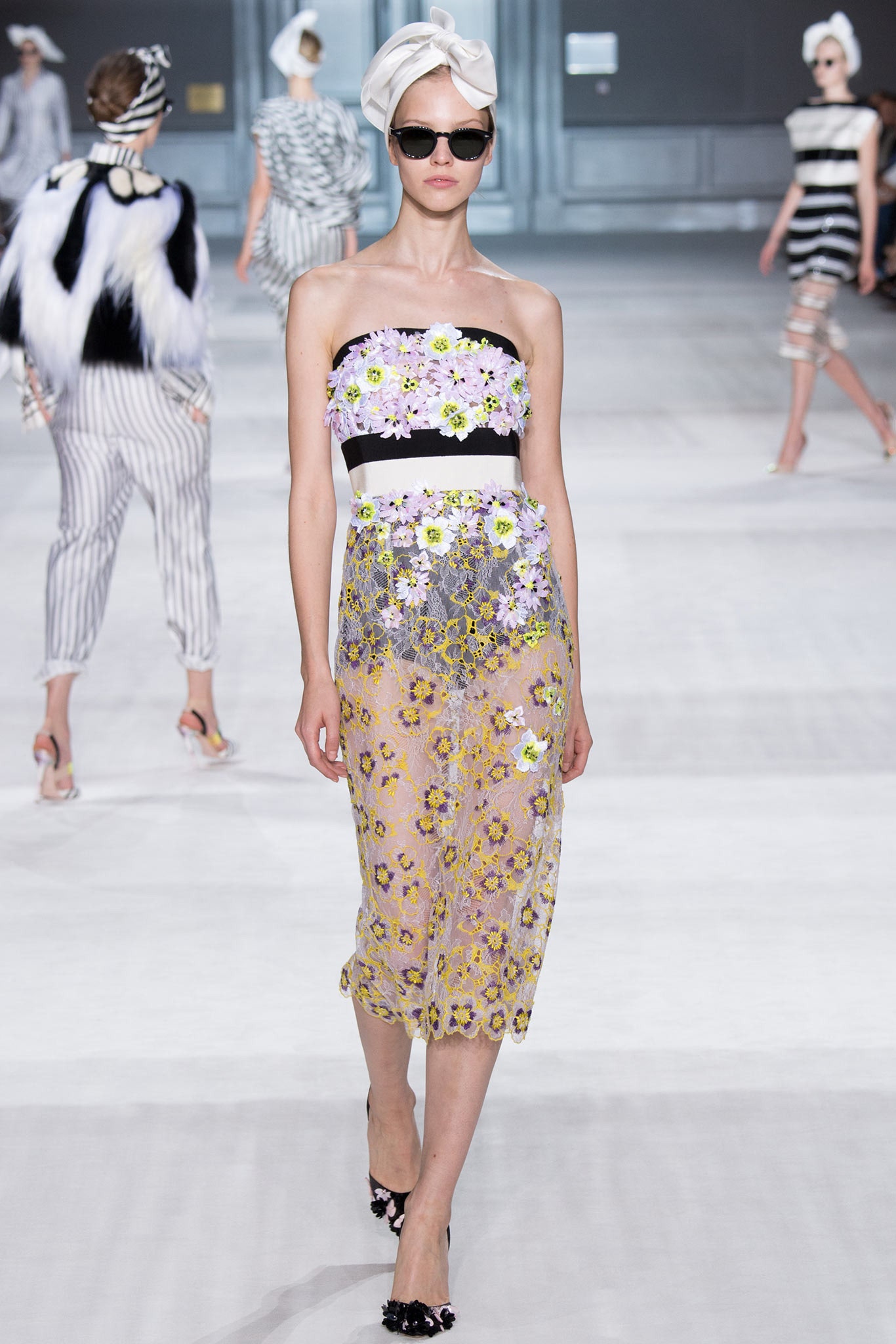 Giambattista Valli F/W 14 Couture Look 4