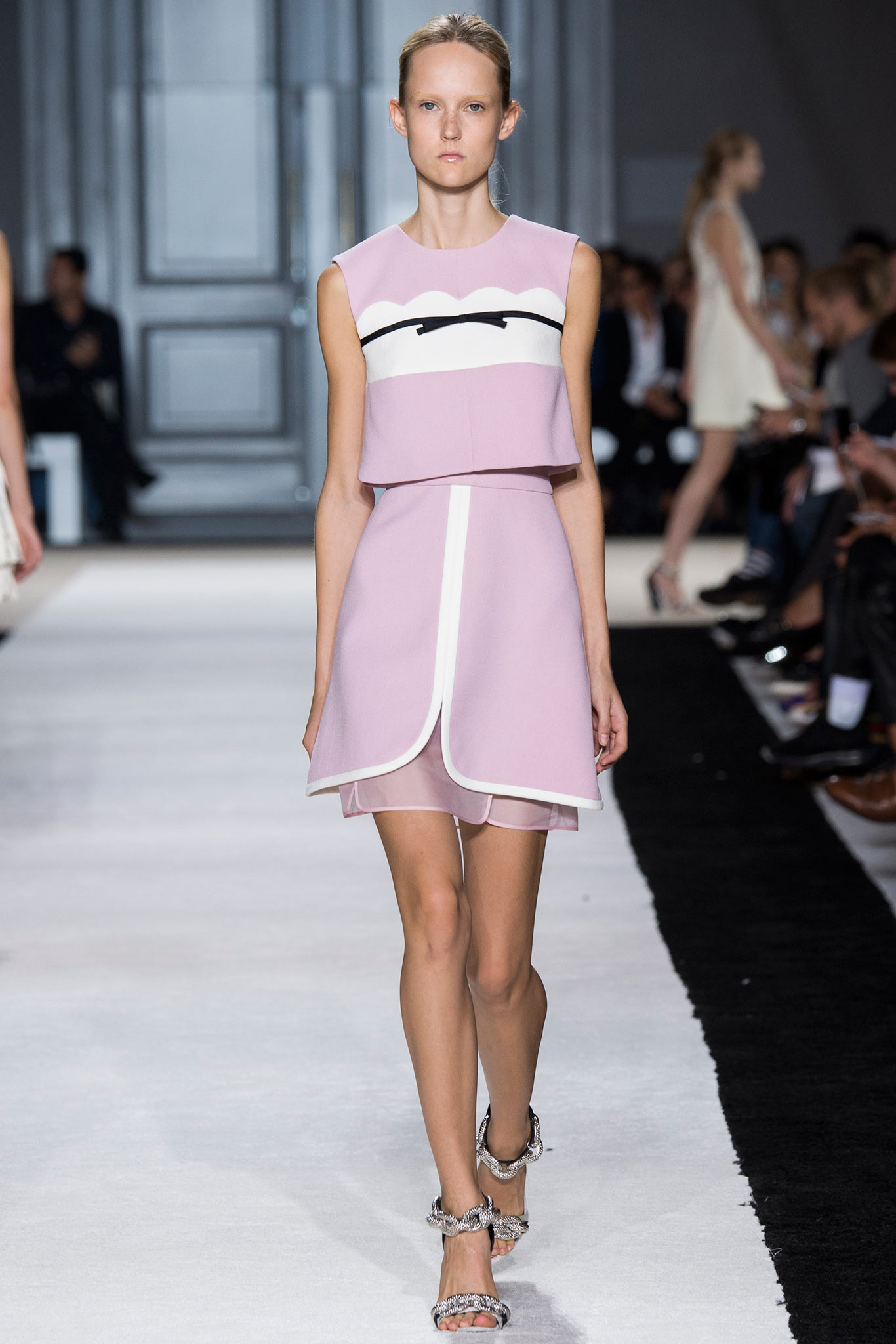 Giambattista Valli S/S 15 Look 7