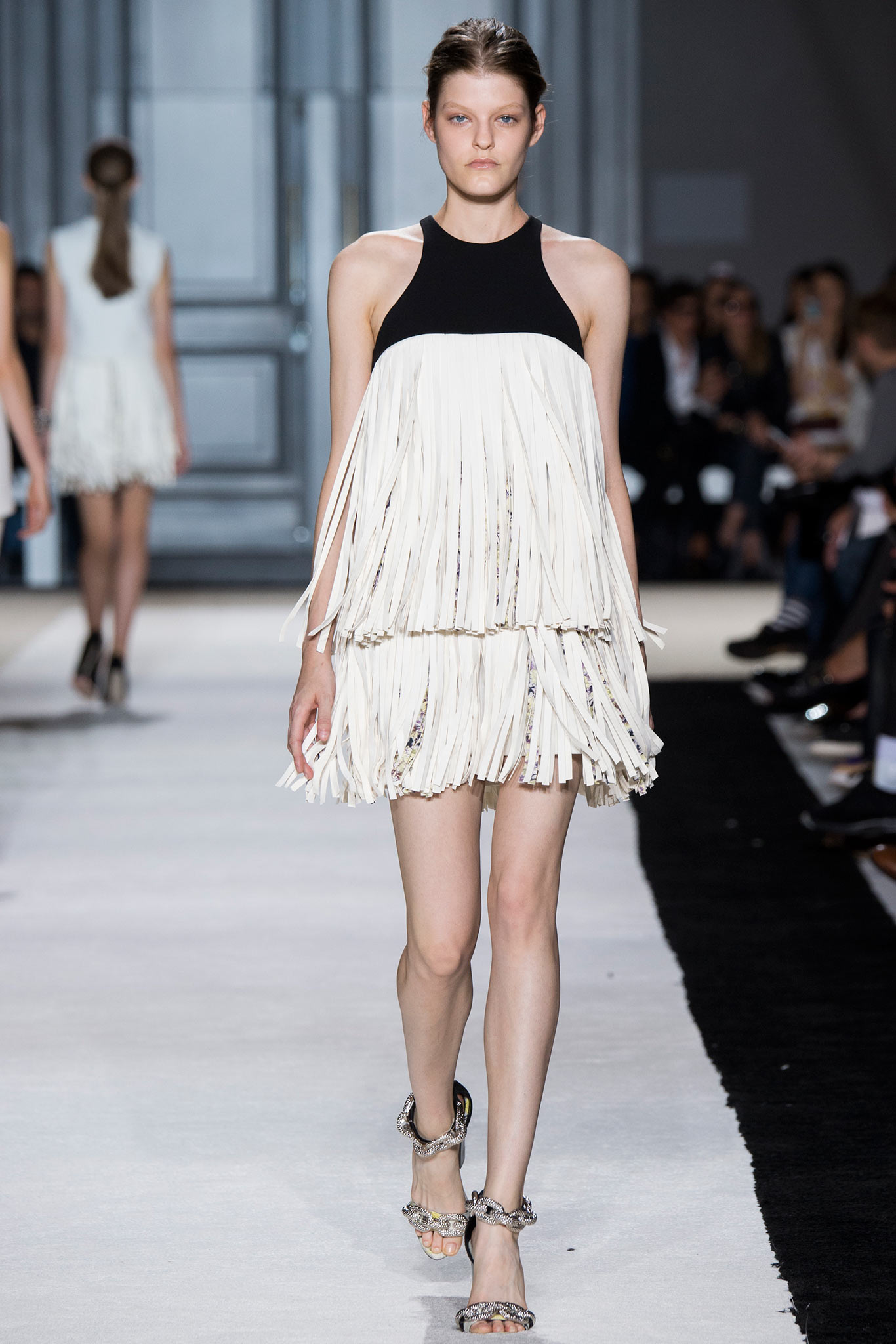 Giambattista Valli S/S 15 Look 8