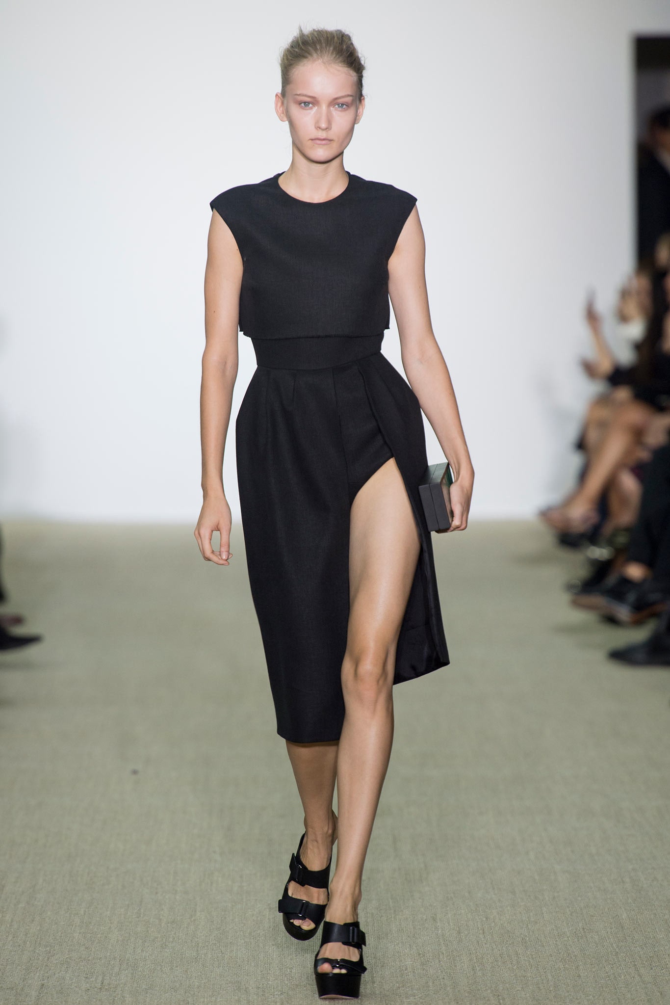 Giambattista Valli S/S 14 Look 8