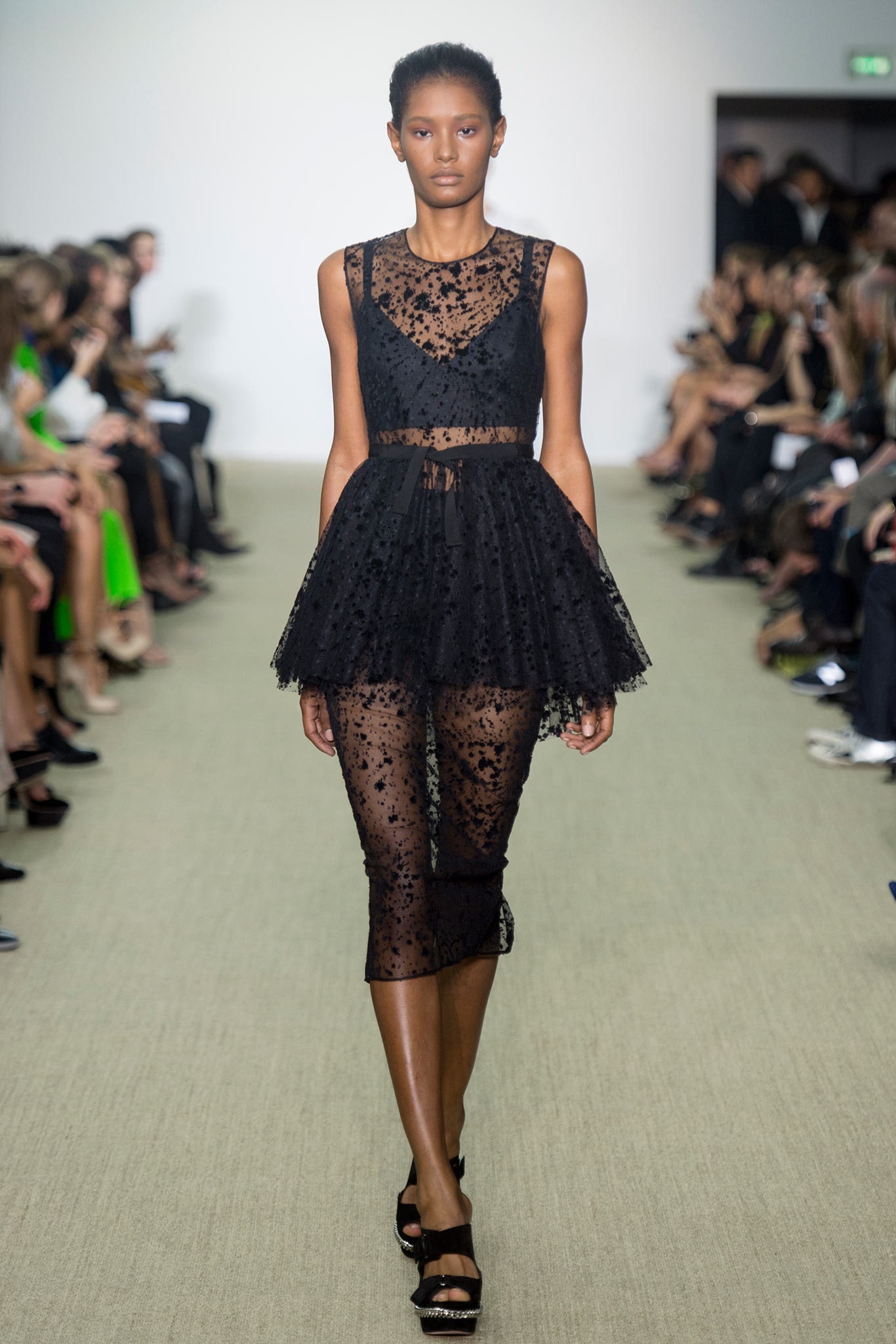 Giambattista Valli S/S 14 Look 11
