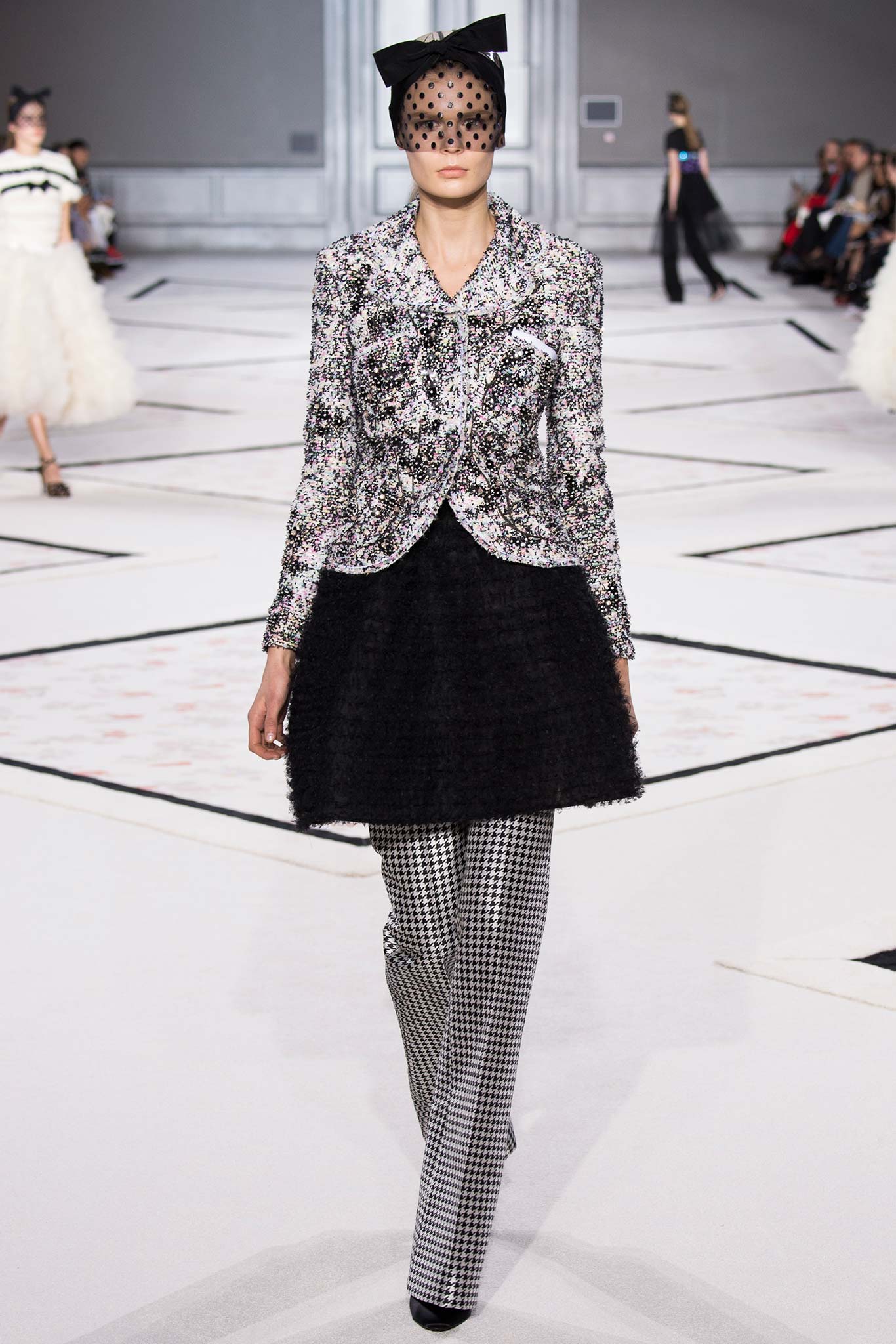 Giambattista Valli S/S 15 Couture Look 8