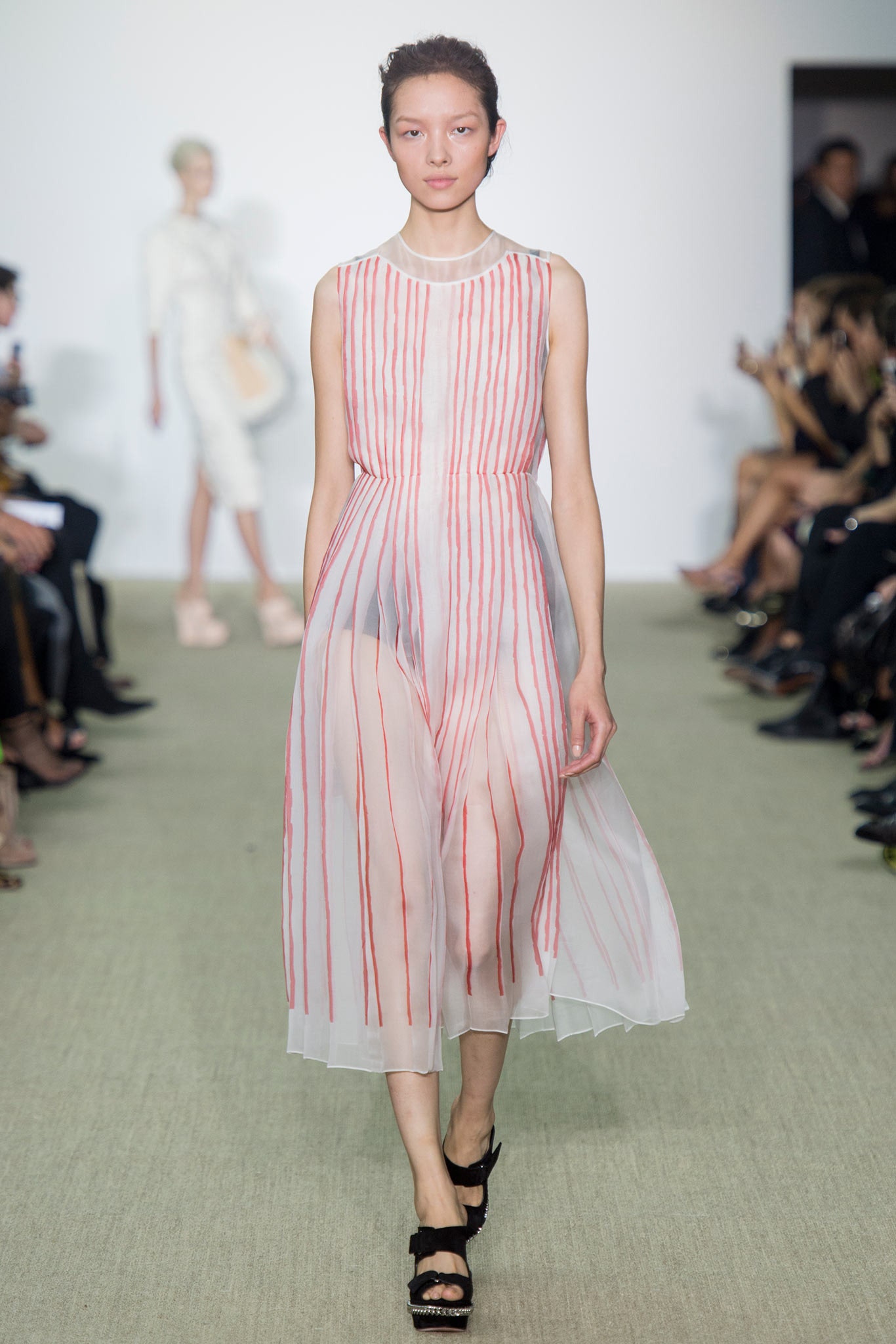 Giambattista Valli S/S 14 Look 18