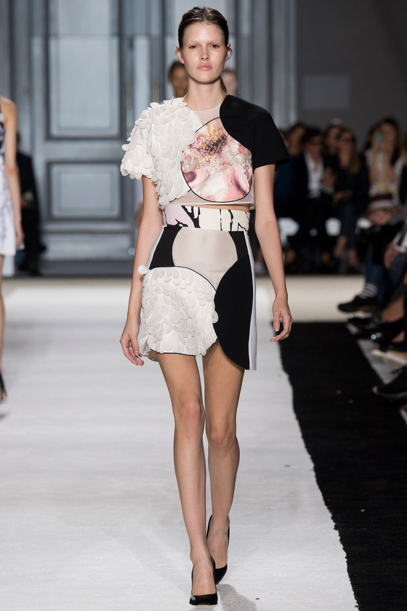 Giambattista Valli S/S 15 Look 19