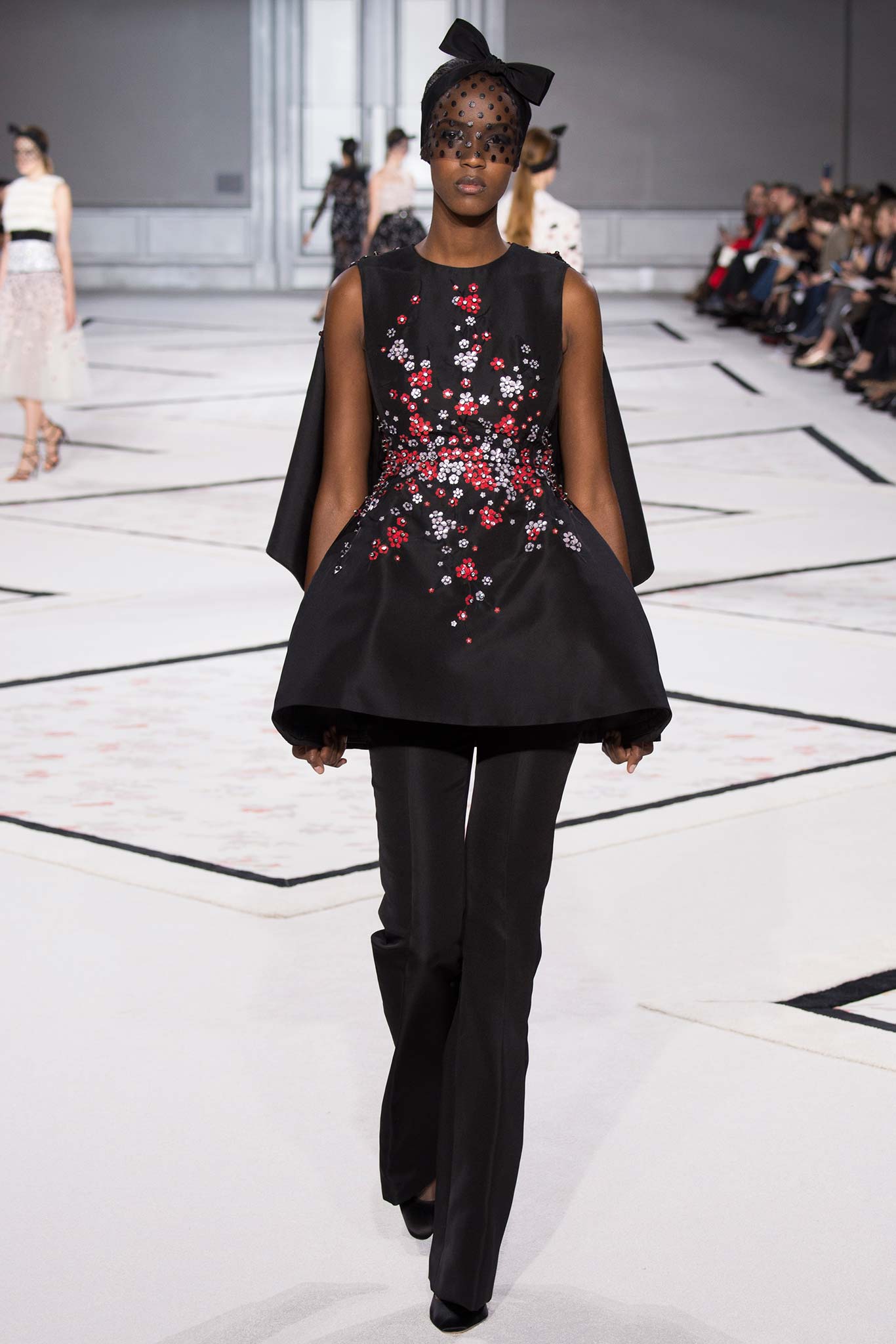 Giambattista Valli S/S 15 Couture Look 18