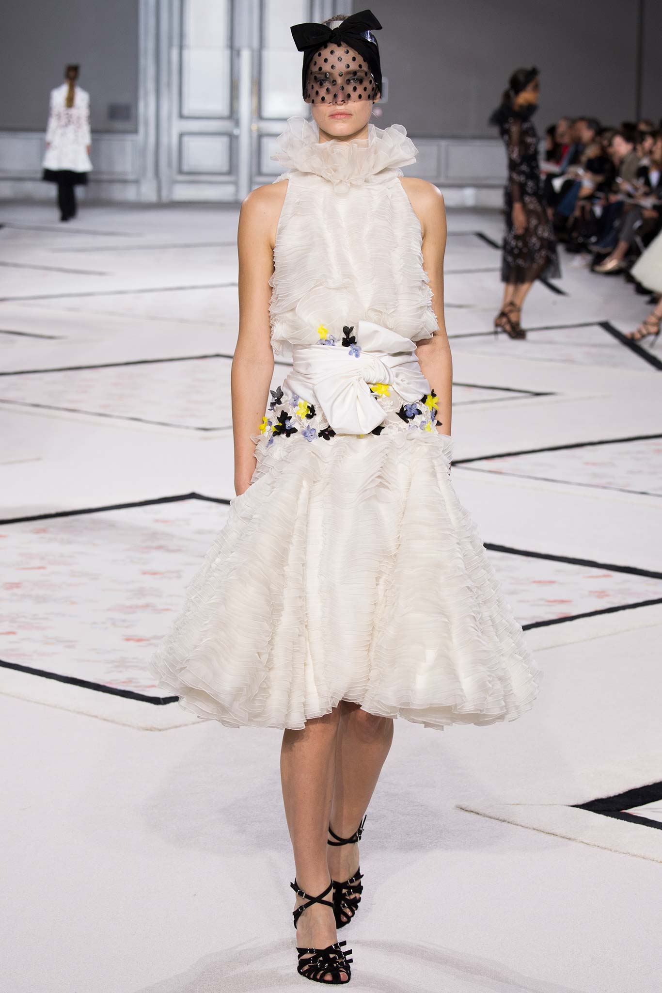 Giambattista Valli S/S 15 Couture Look 20