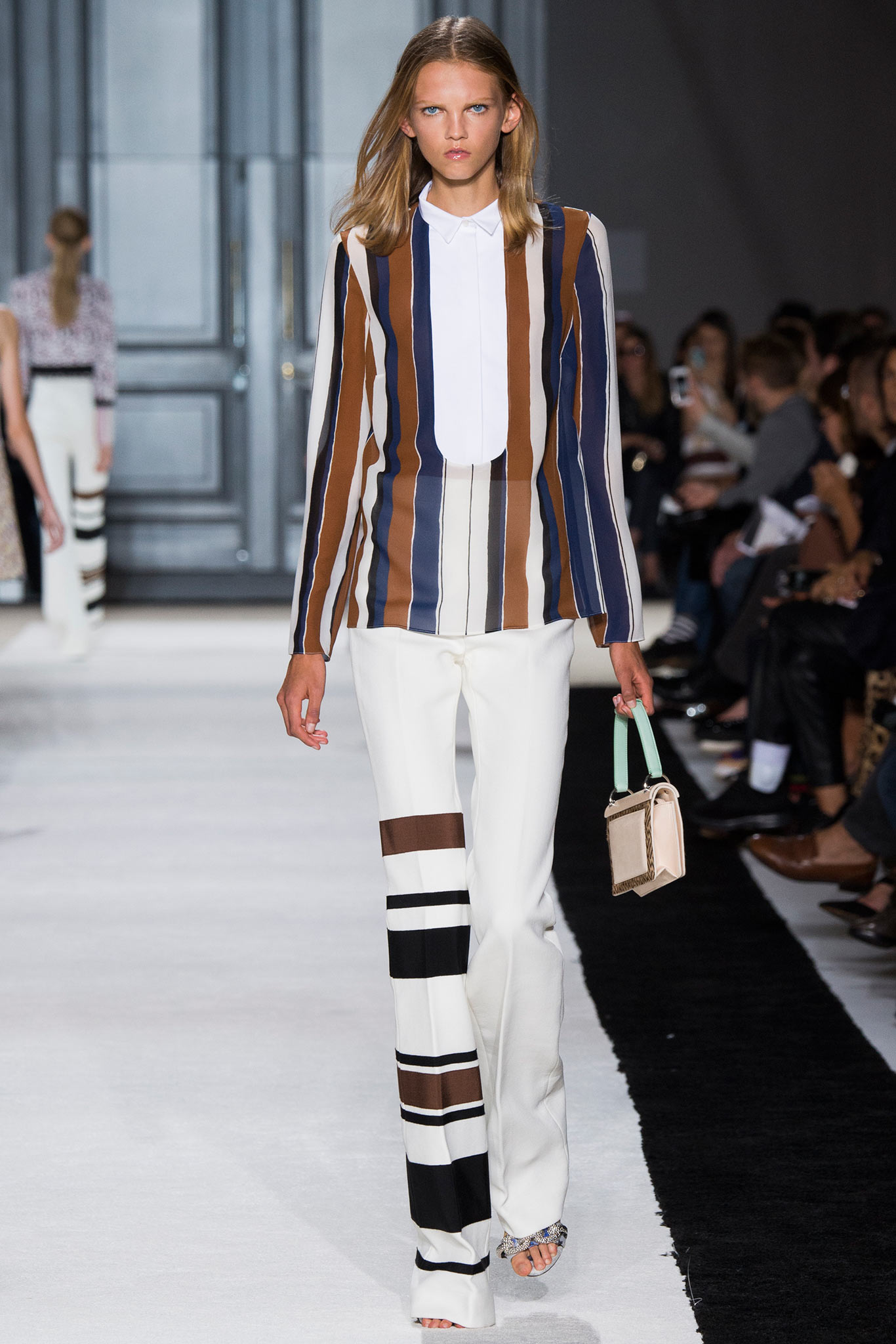 Giambattista Valli S/S 15 Look 28