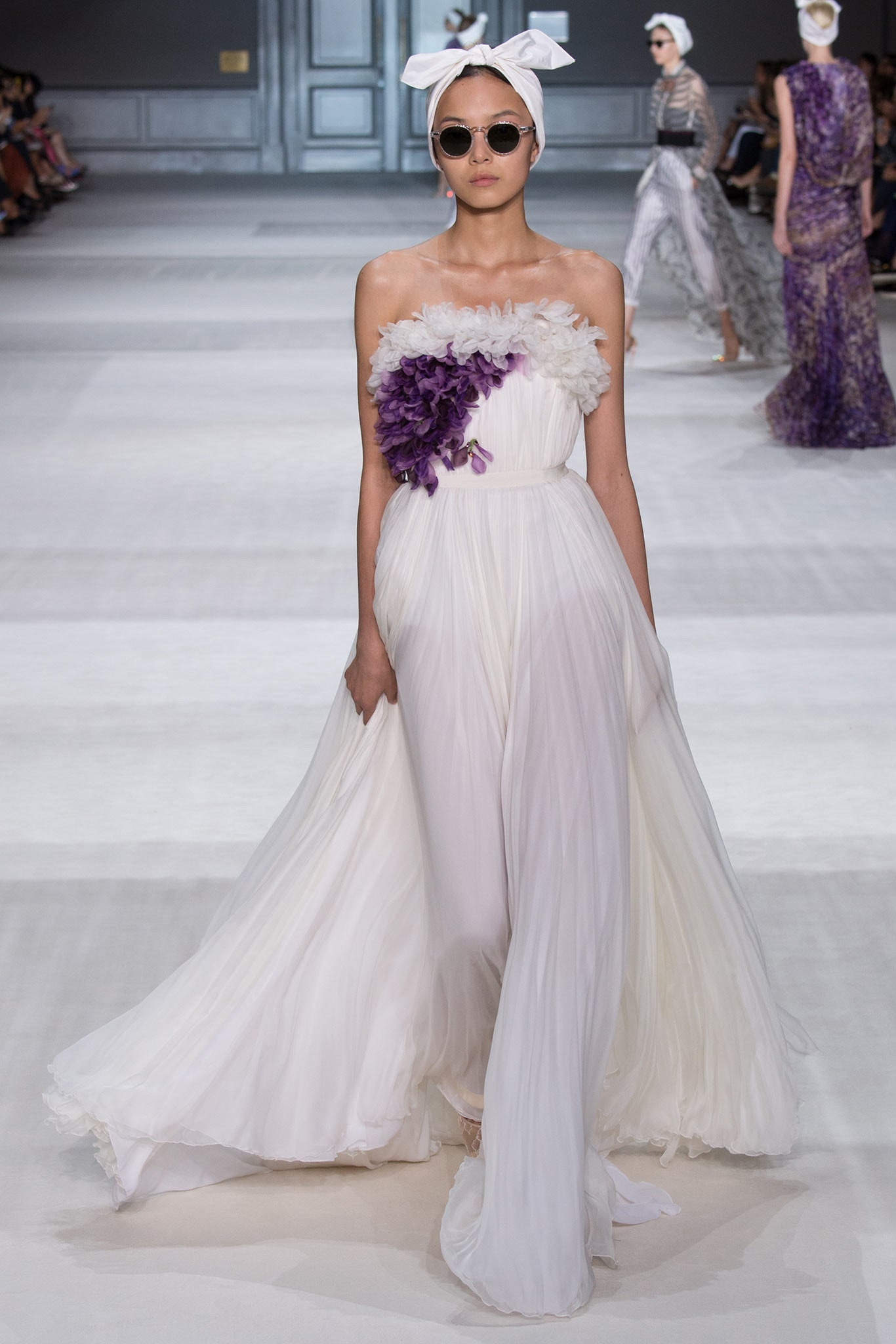 Giambattista Valli F/W 14 Couture Look 26