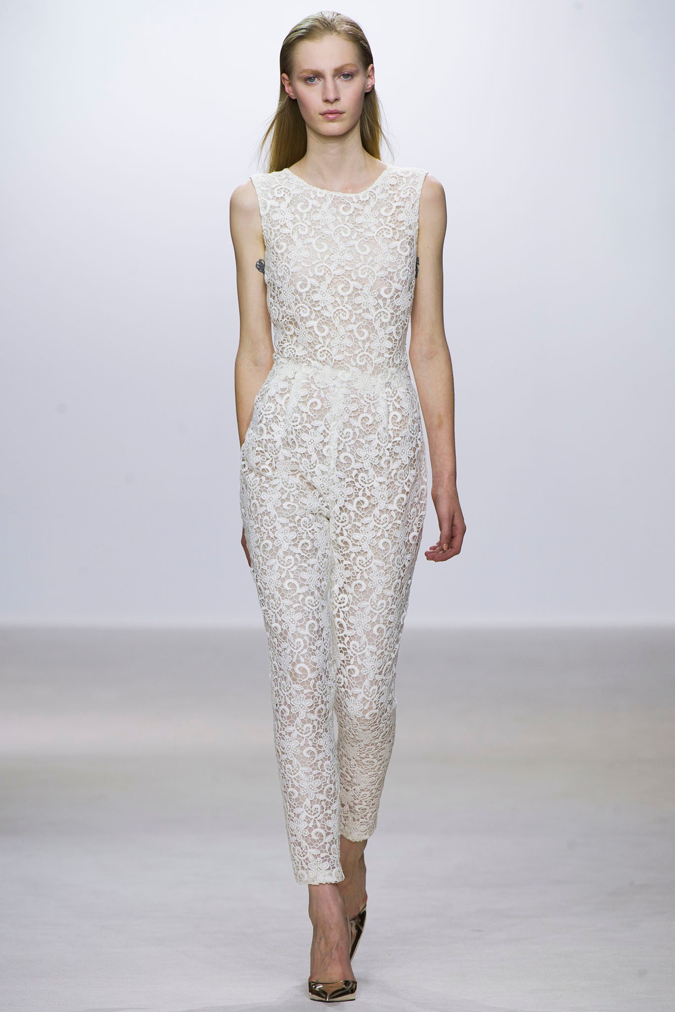 Giambattista Valli S/S 13 Look 32