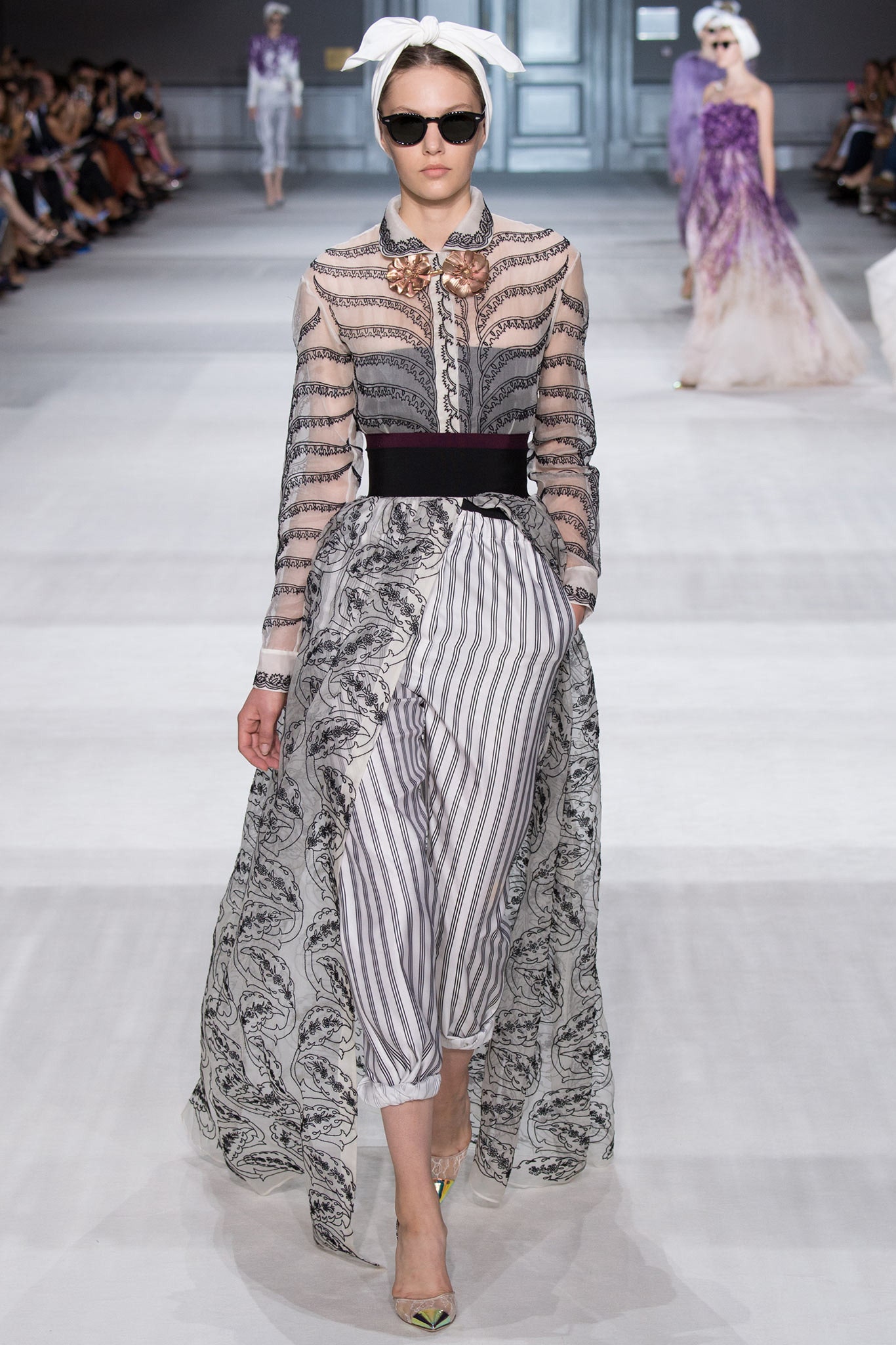 Giambattista Valli F/W 14 Couture Look 27