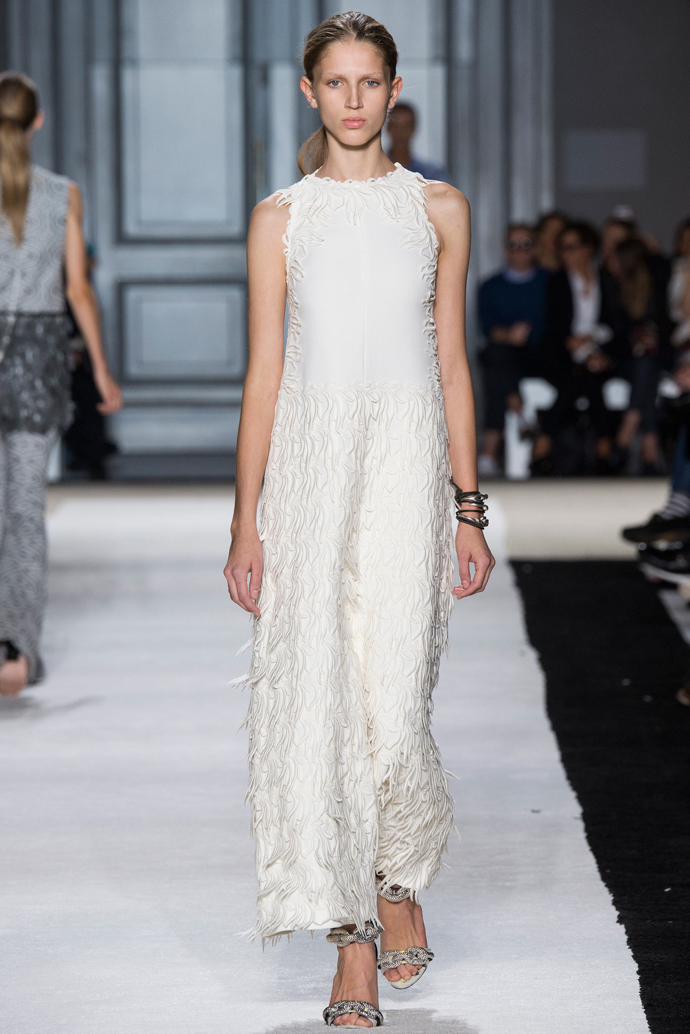 Giambattista Valli S/S 15 Look 36