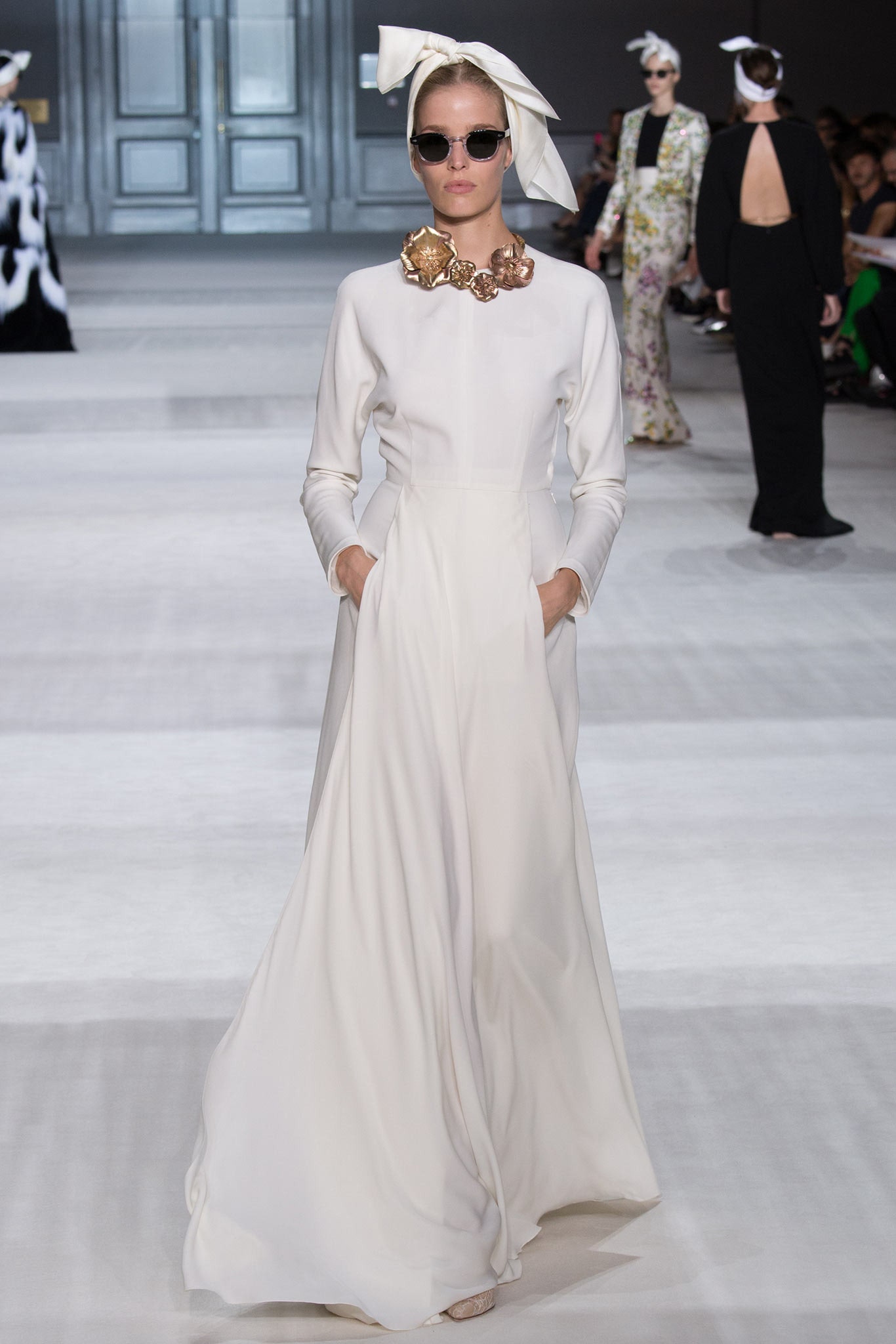 Giambattista Valli F/W 14 Couture Look 33